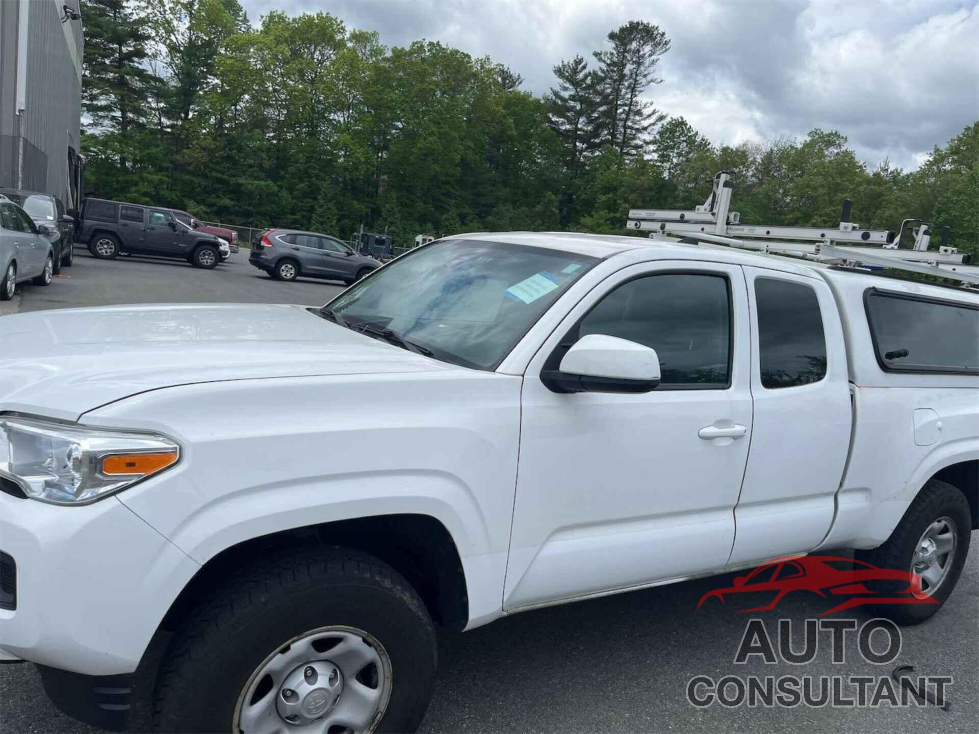 TOYOTA TACOMA 2019 - 5TFSZ5AN7KX201927