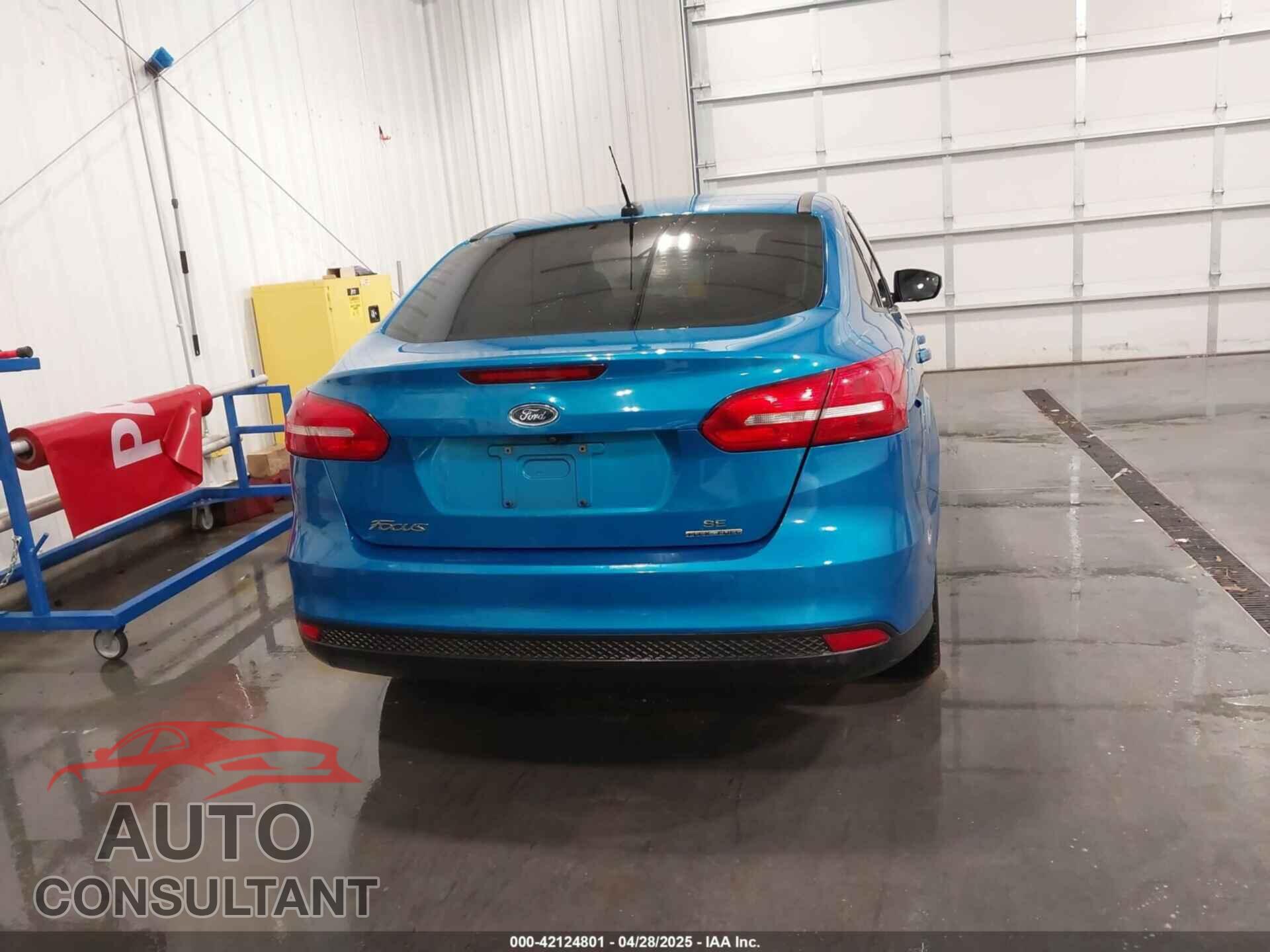 FORD FOCUS 2015 - 1FADP3F21FL255437