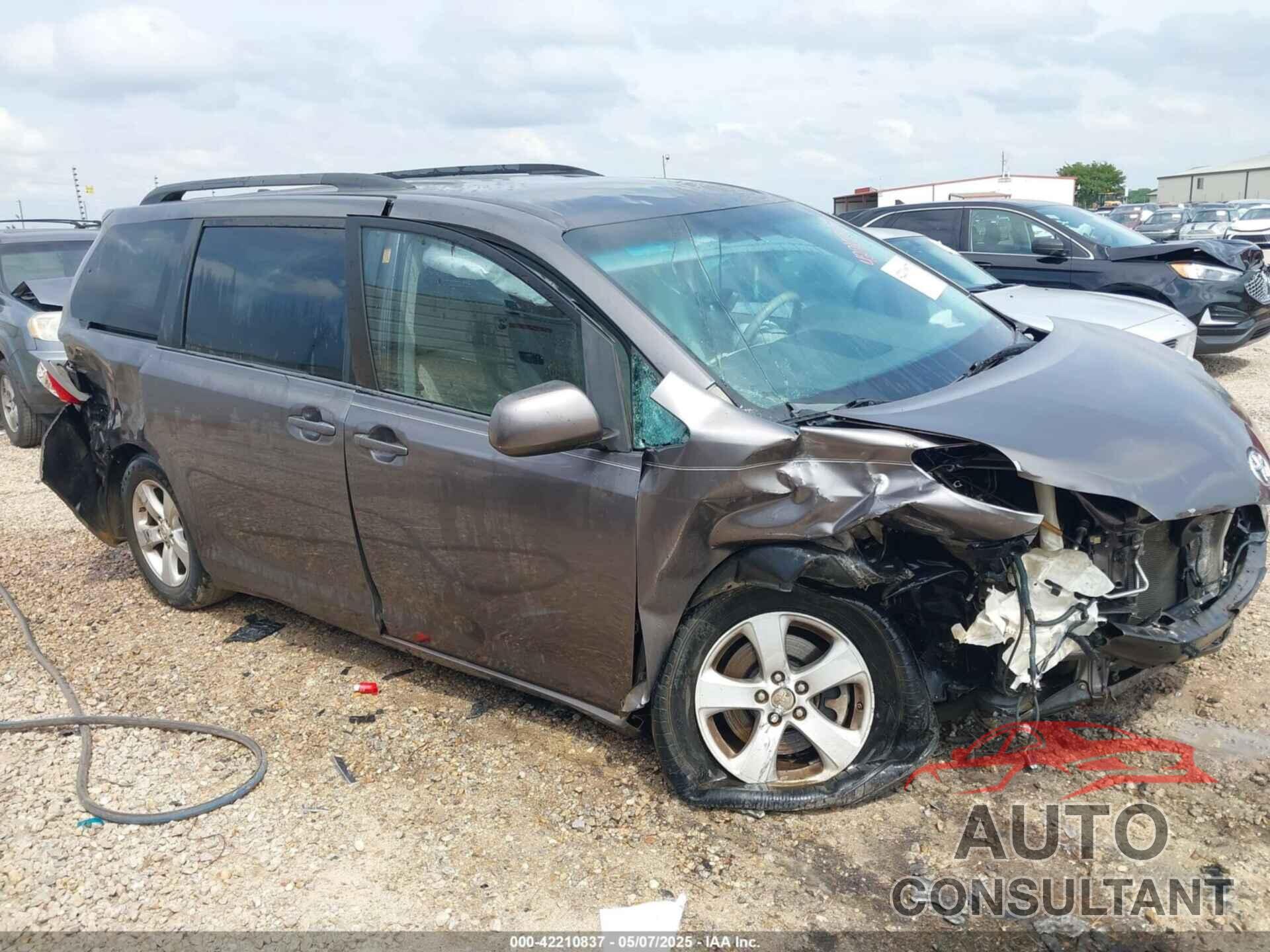 TOYOTA SIENNA 2012 - 5TDKK3DC1CS233122