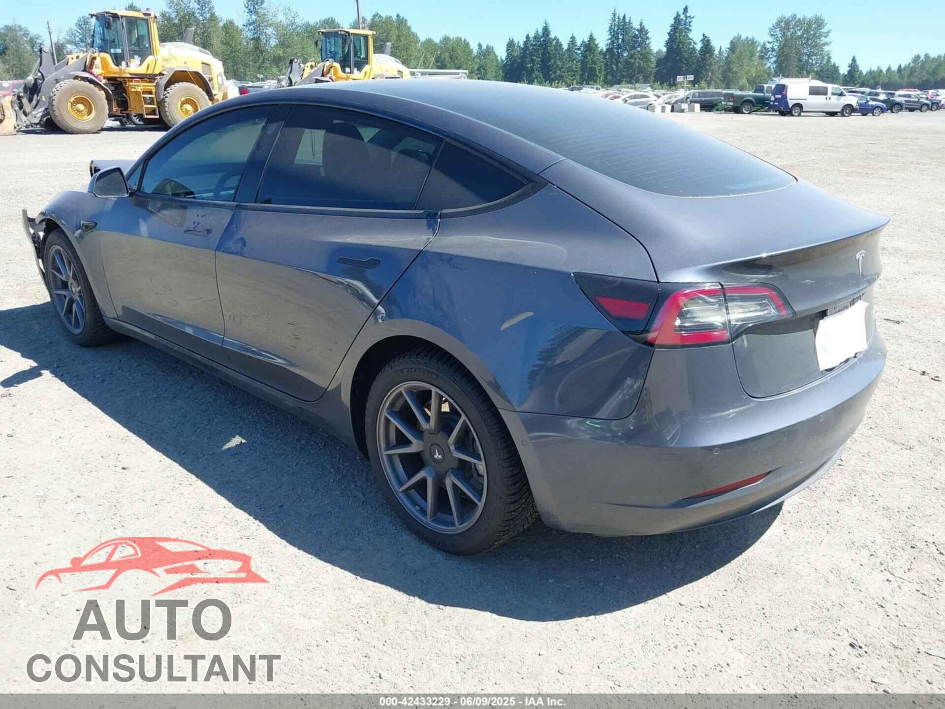 TESLA MODEL 3 2022 - 5YJ3E1EB2NF182940