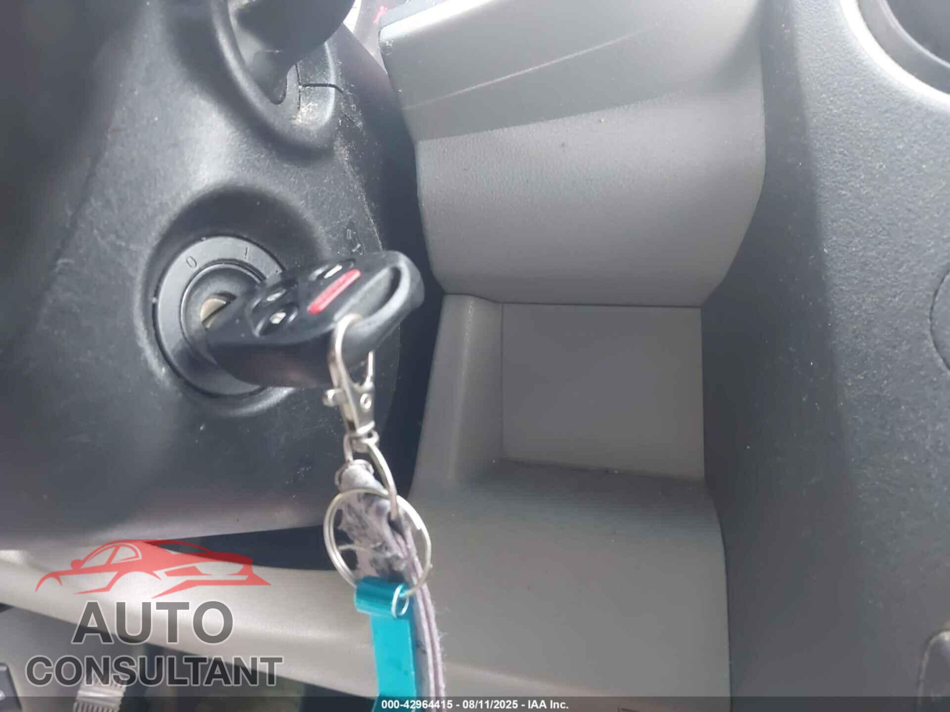 HONDA PILOT 2011 - 5FNYF3H61BB004977
