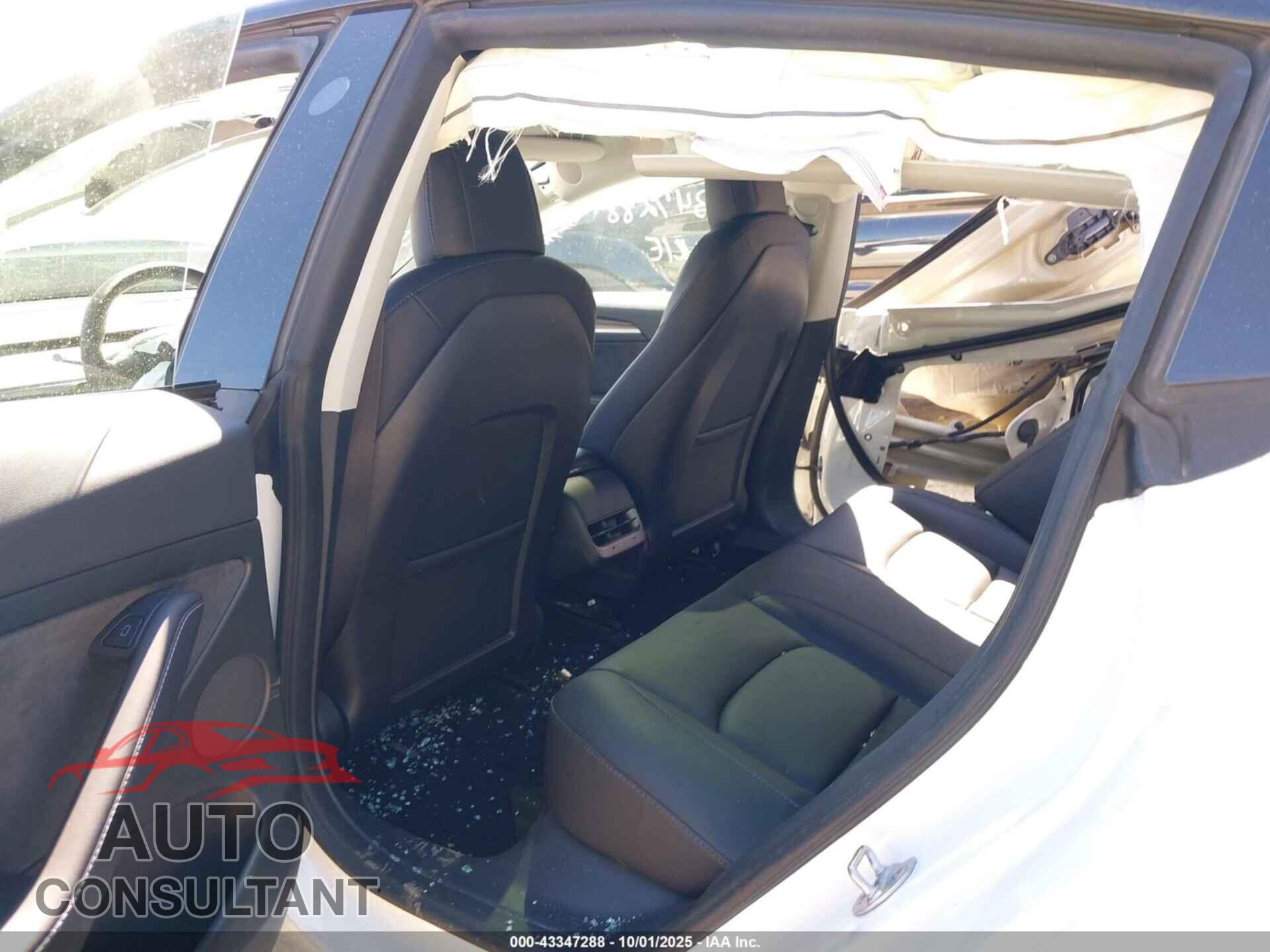 TESLA MODEL 3 2023 - 5YJ3E1EA2PF400787