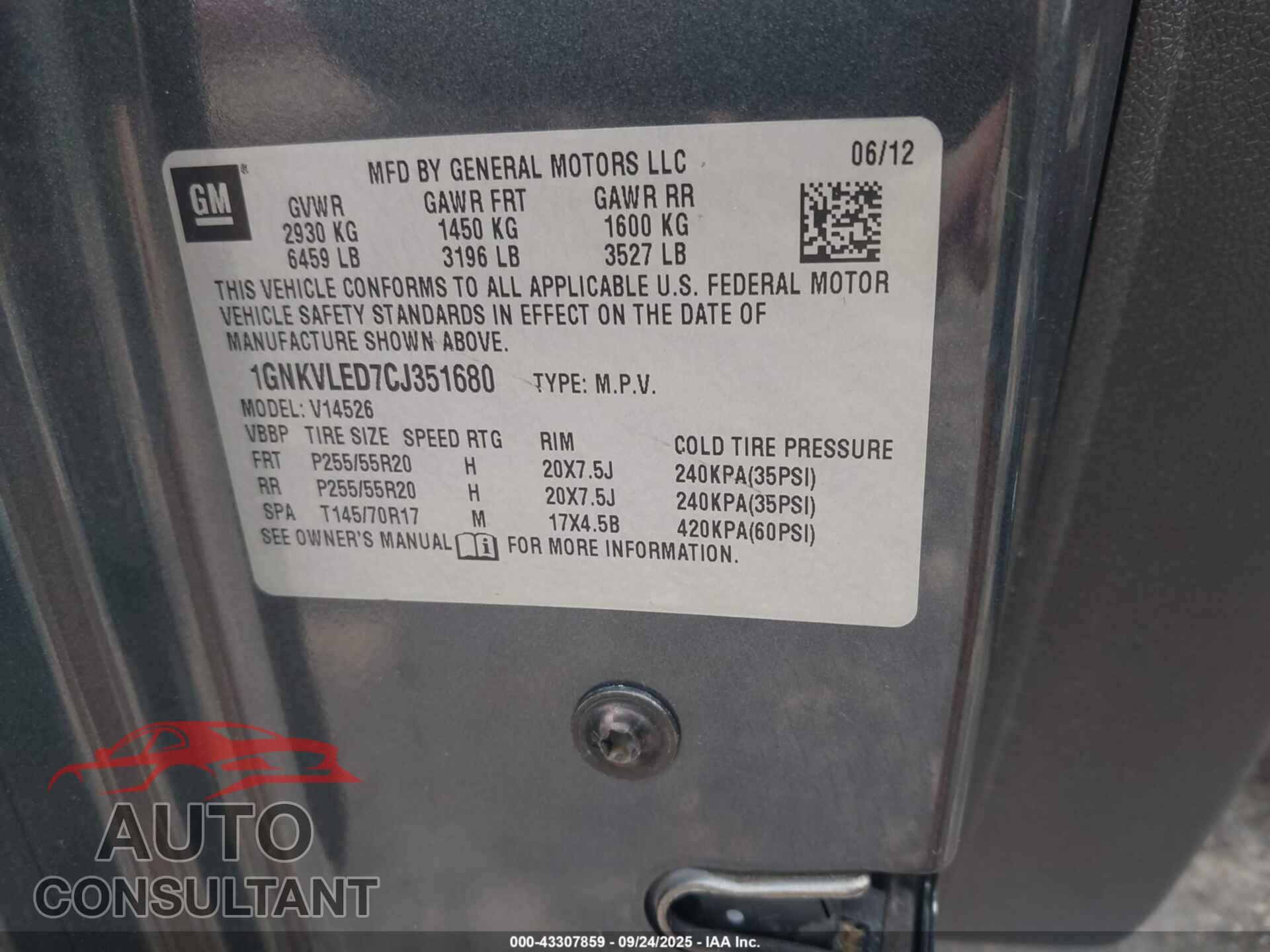 CHEVROLET TRAVERSE 2012 - 1GNKVLED7CJ351680