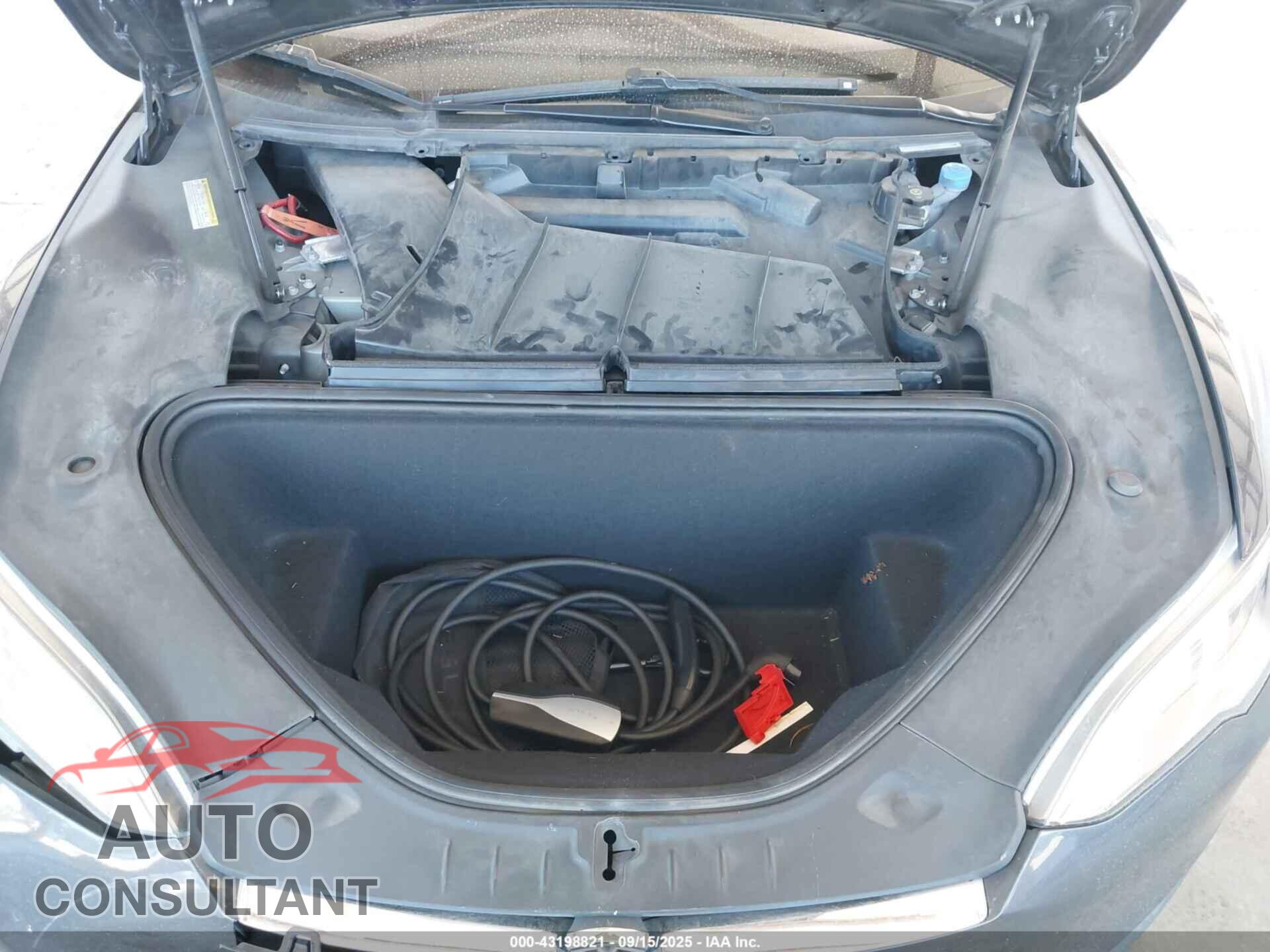 TESLA MODEL S 2016 - 5YJSA1E12GF160941