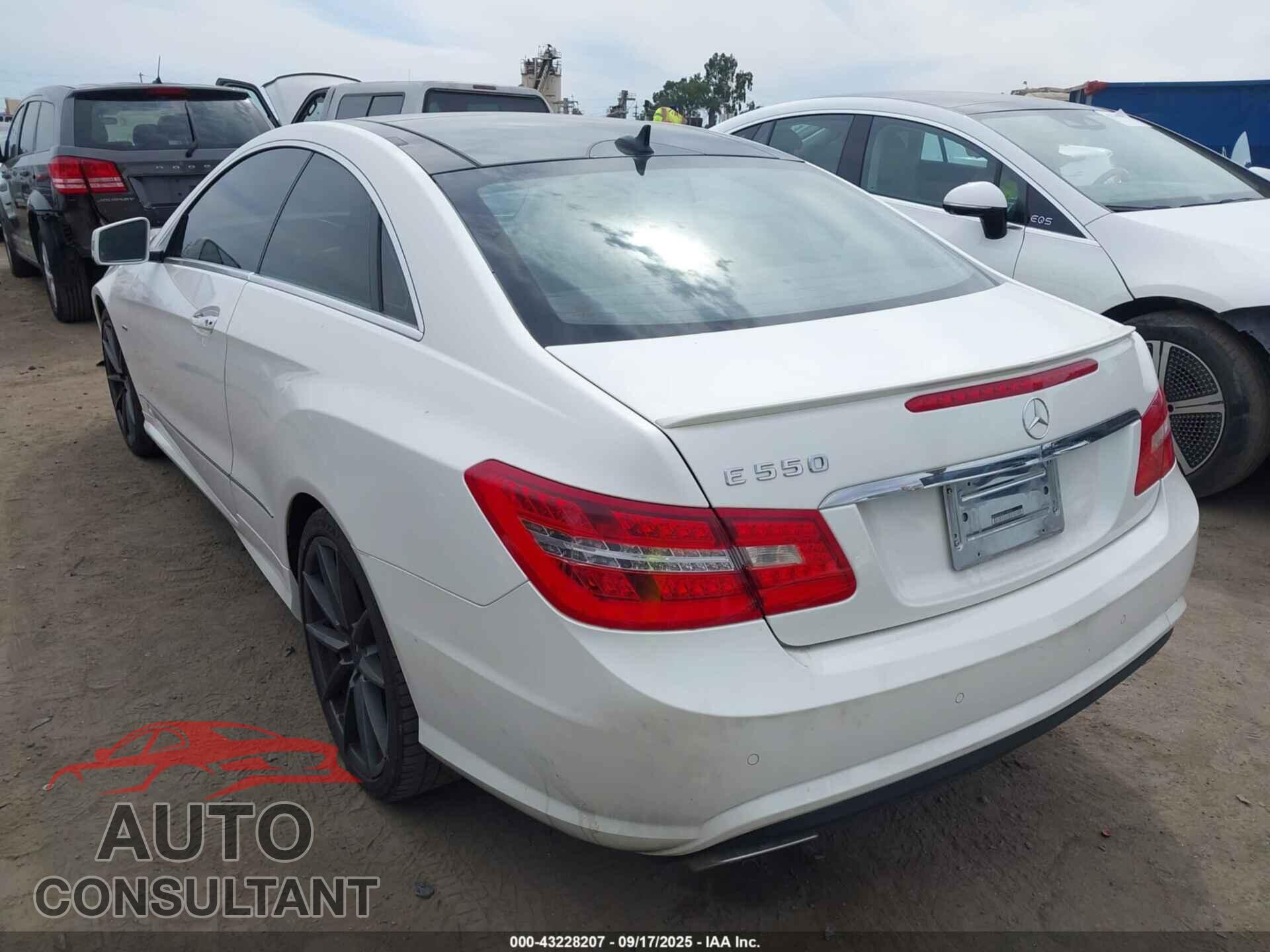 MERCEDES-BENZ E 550 2012 - WDDKJ7DB2CF149270