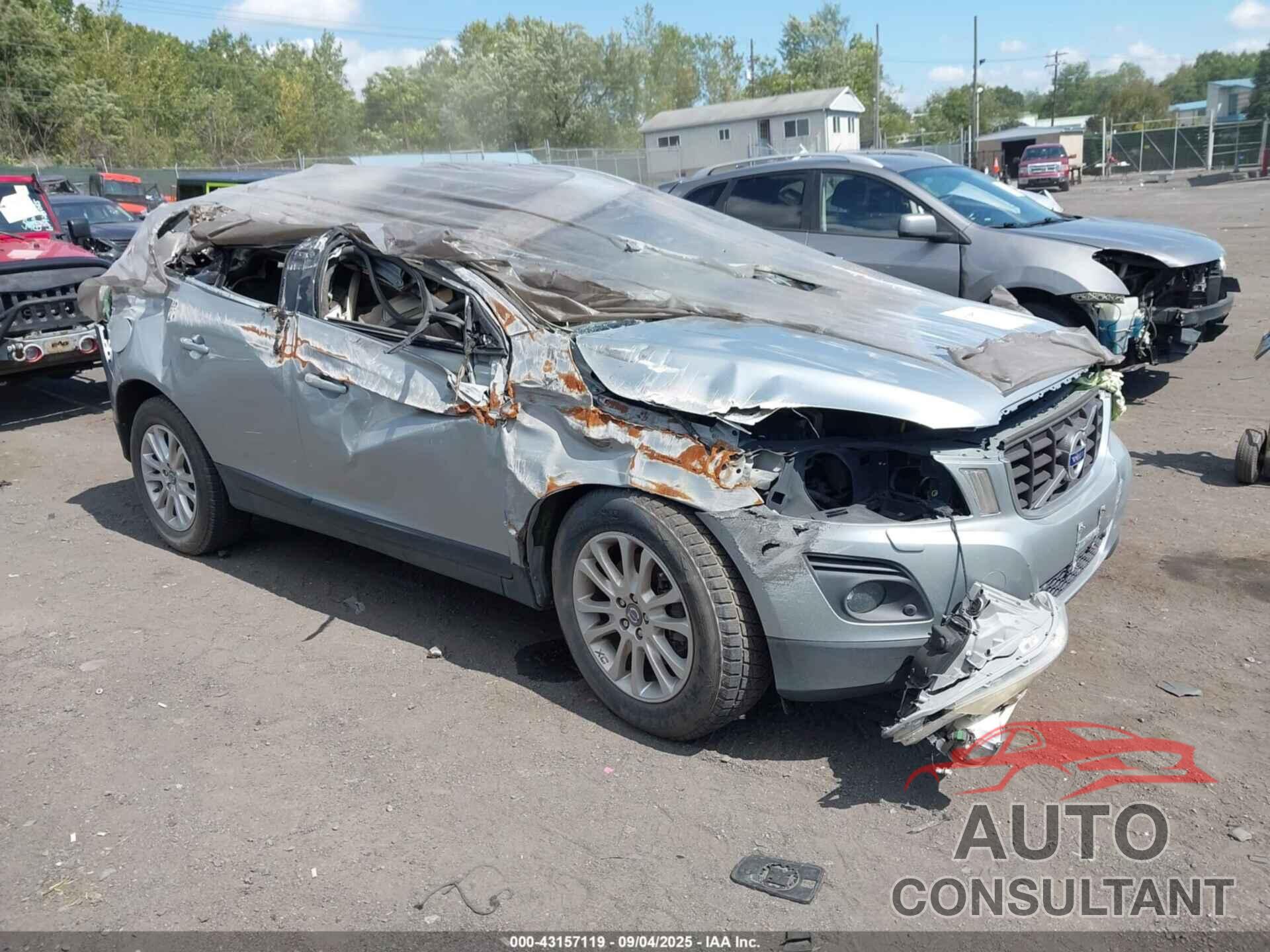 VOLVO XC60 2010 - YV4992DZ2A2084651