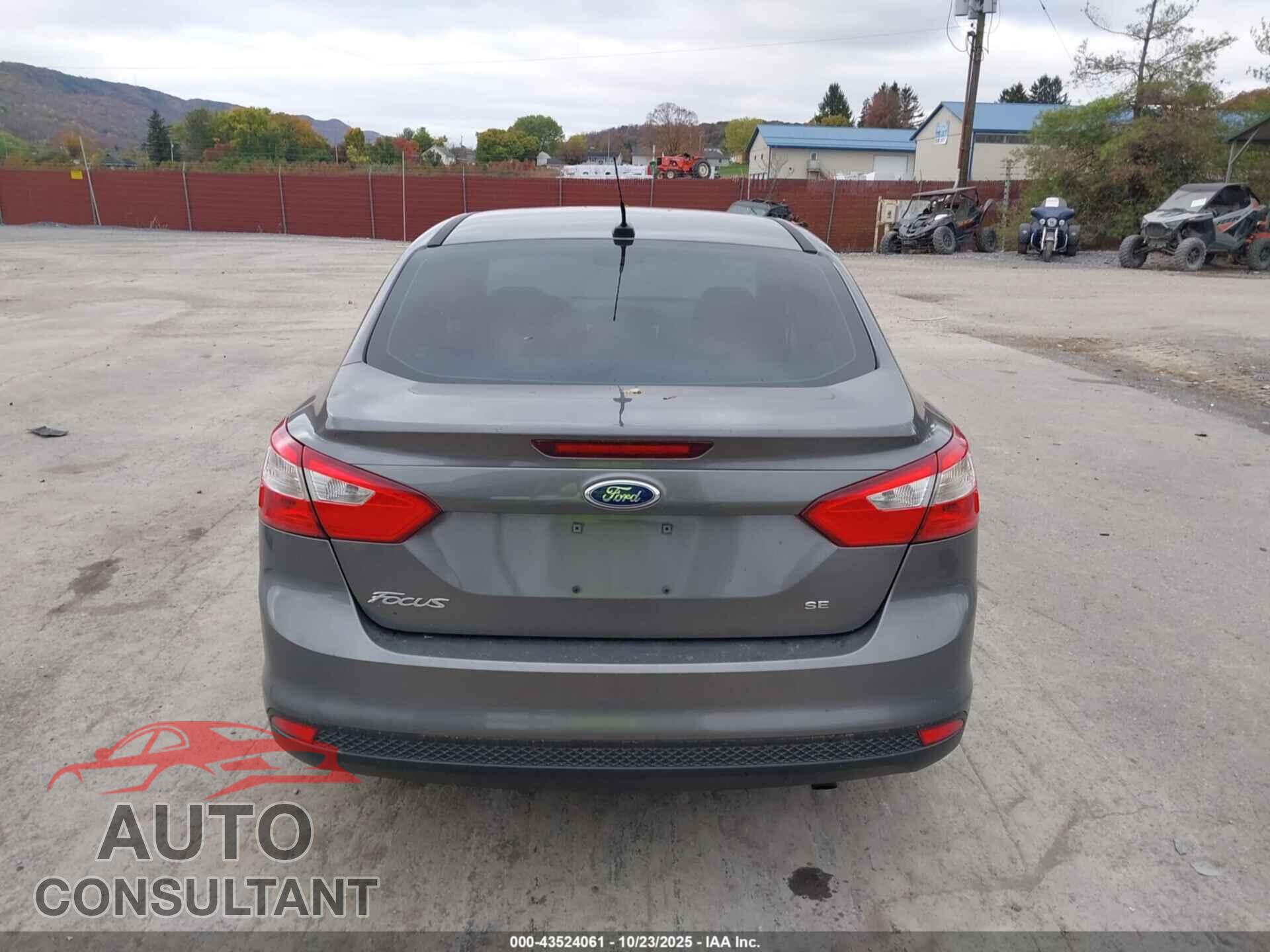 FORD FOCUS 2014 - 1FADP3F22EL151876