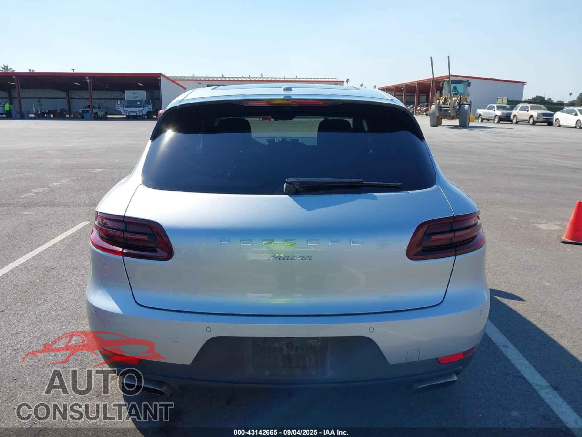 PORSCHE MACAN 2017 - WP1AA2A54HLB02143