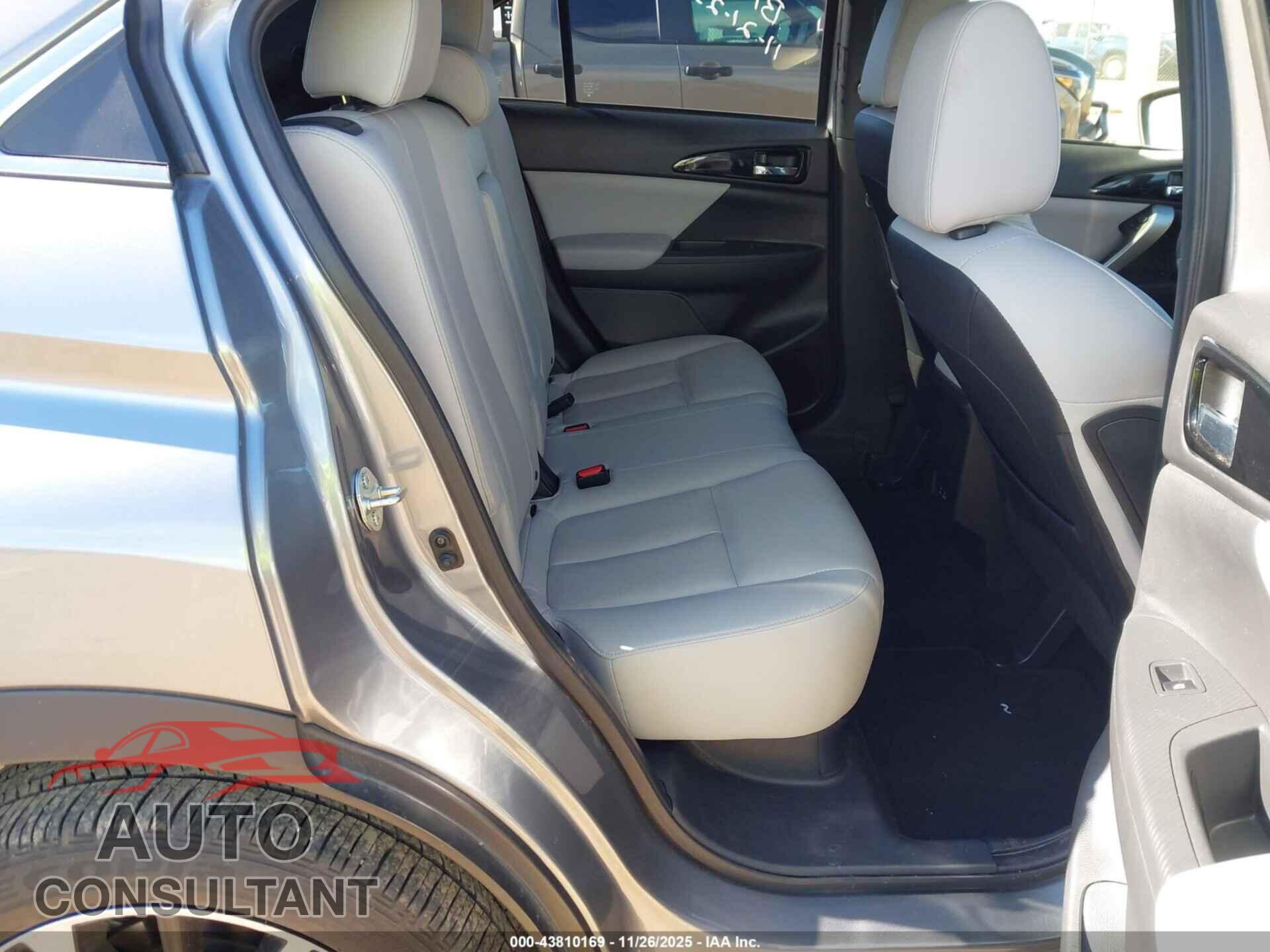 MITSUBISHI ECLIPSE CROSS 2024 - JA4ATWAA5RZ080775