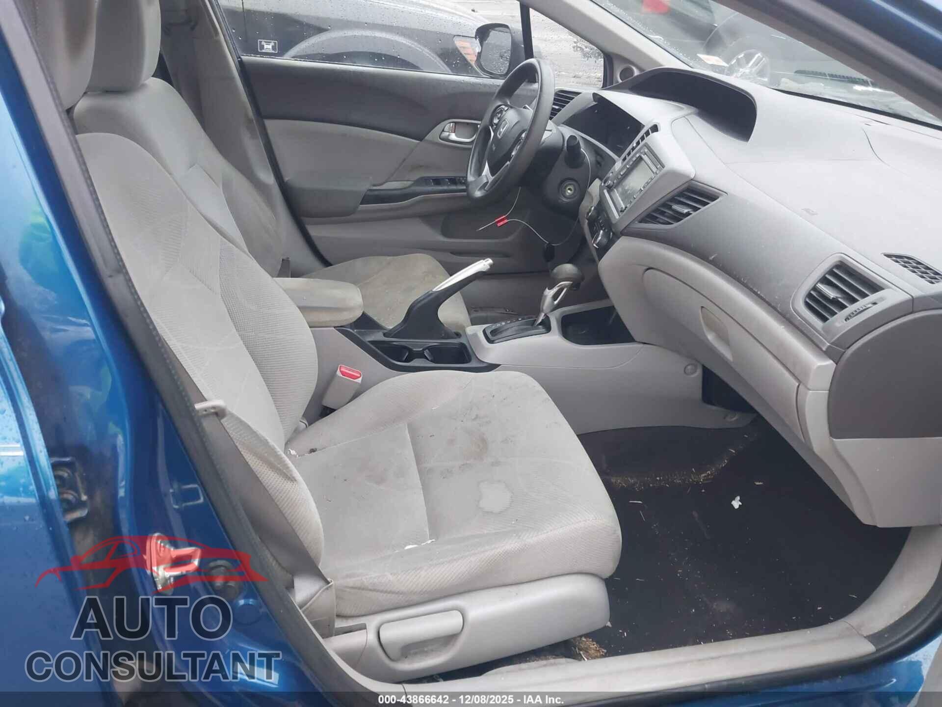 HONDA CIVIC 2012 - 19XFB2F83CE058659