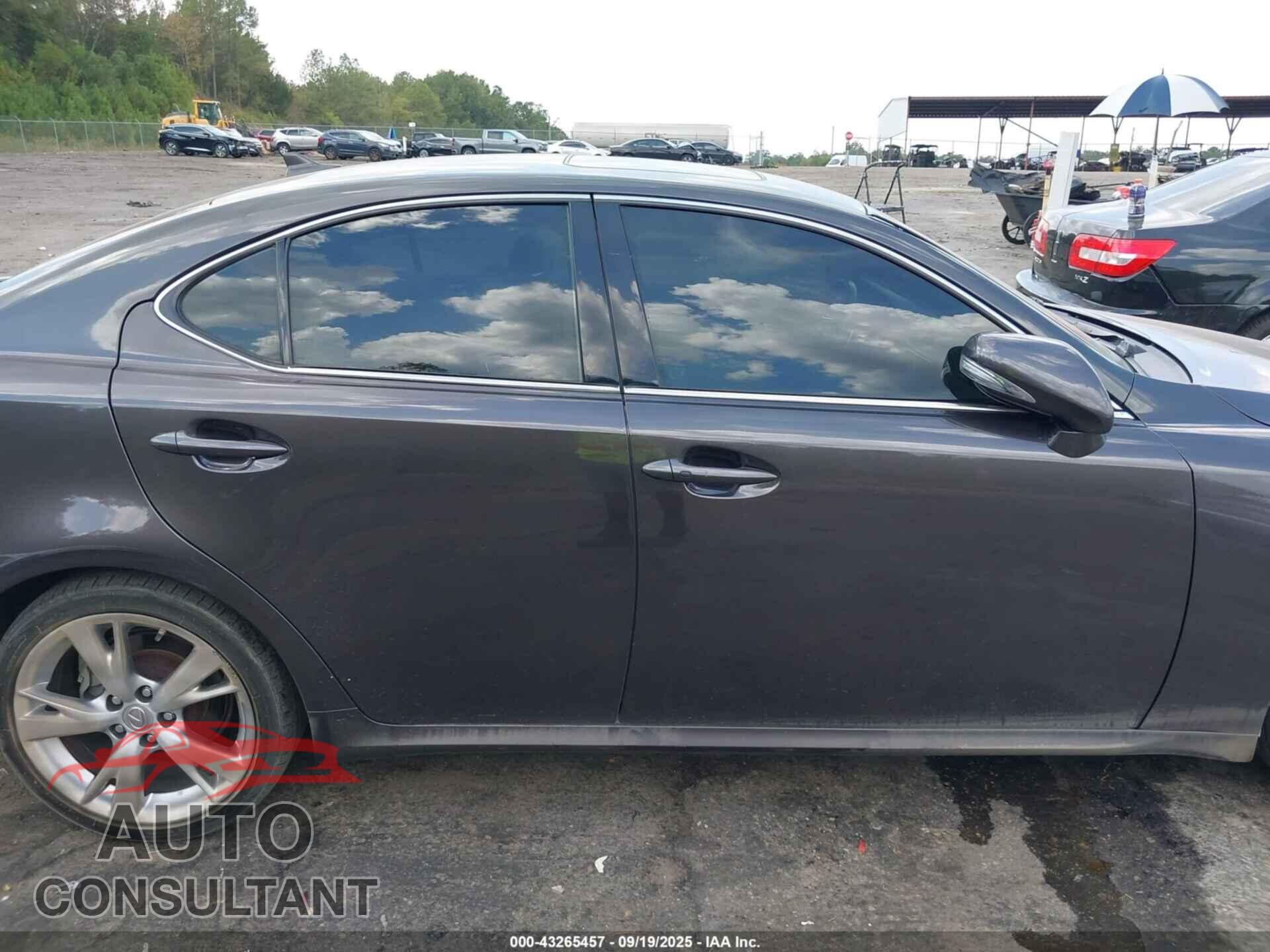 LEXUS IS 250 2010 - JTHBF5C20A5111376