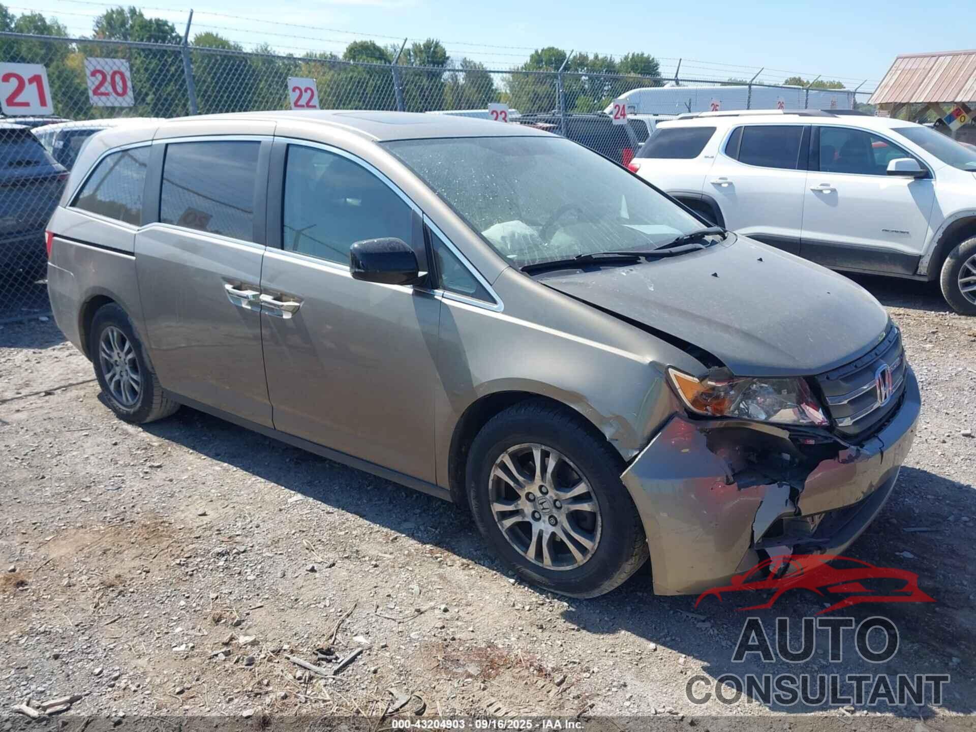 HONDA ODYSSEY 2013 - 5FNRL5H67DB002792