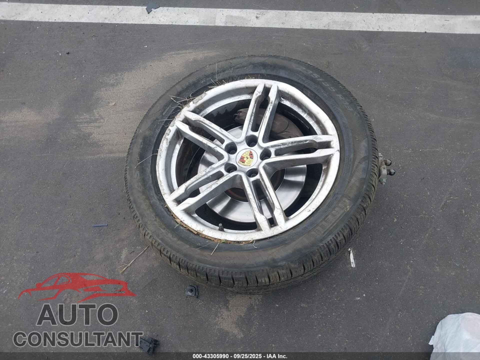 PORSCHE MACAN 2017 - WP1AA2A55HLB02216