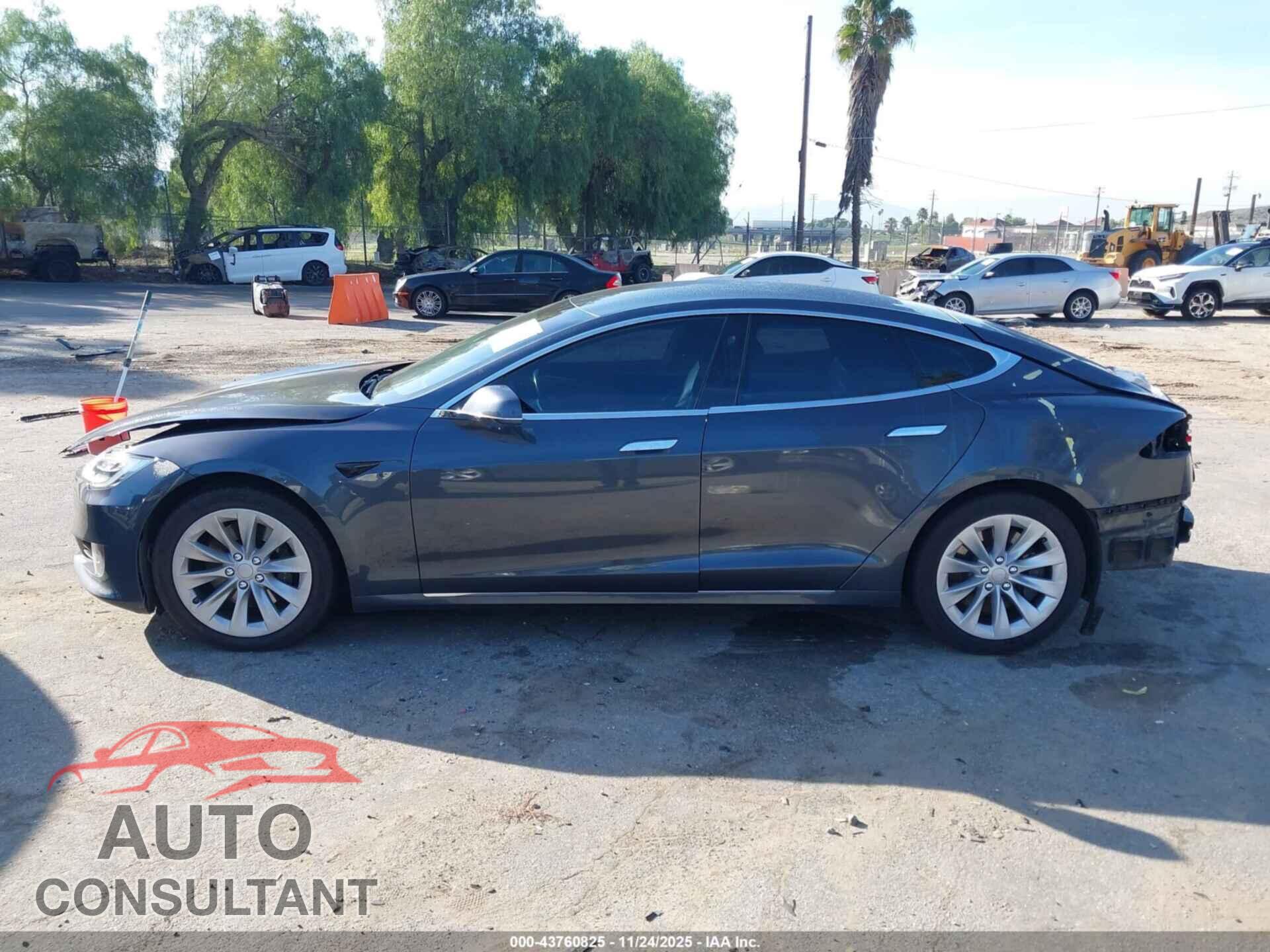 TESLA MODEL S 2017 - 5YJSA1E21HF196002