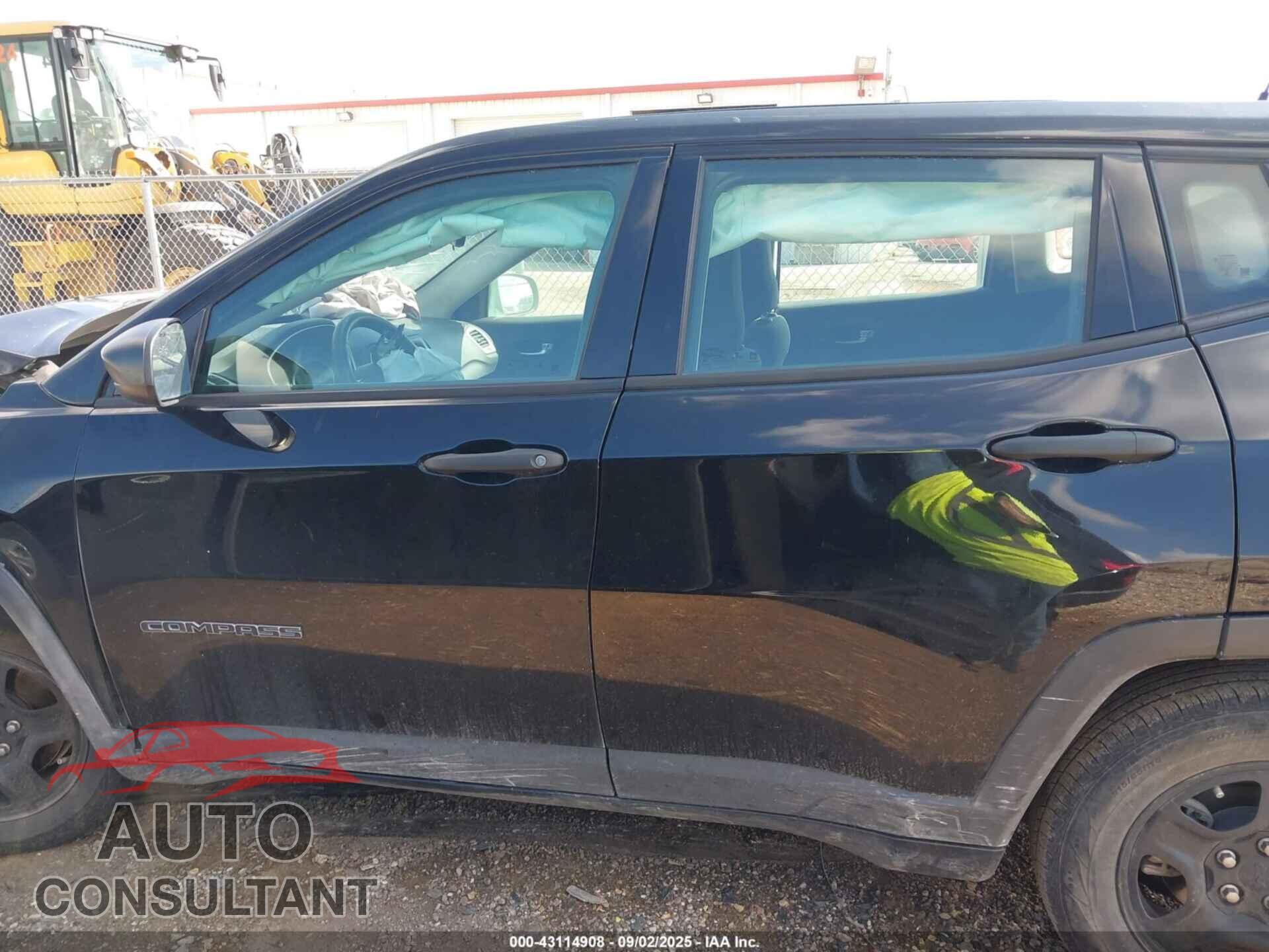 JEEP COMPASS 2018 - 3C4NJCAB2JT106961