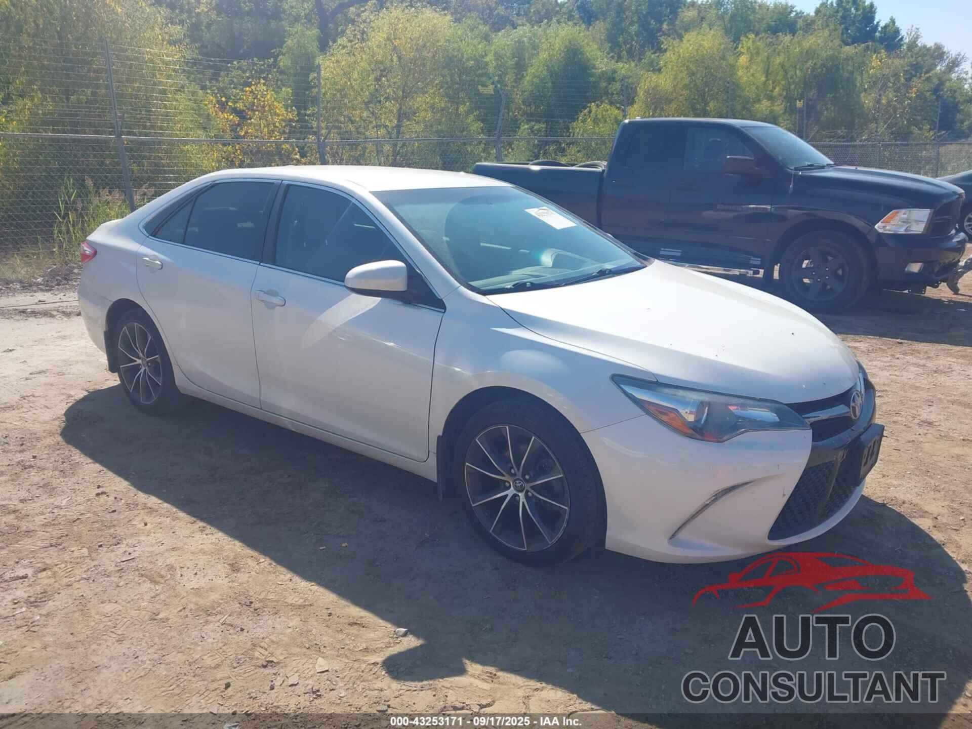 TOYOTA CAMRY 2015 - 4T1BF1FK3FU478738