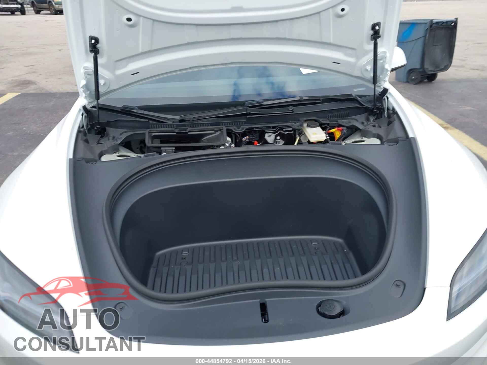 TESLA MODEL 3 2025 - 5YJ3E1EA5SF044151