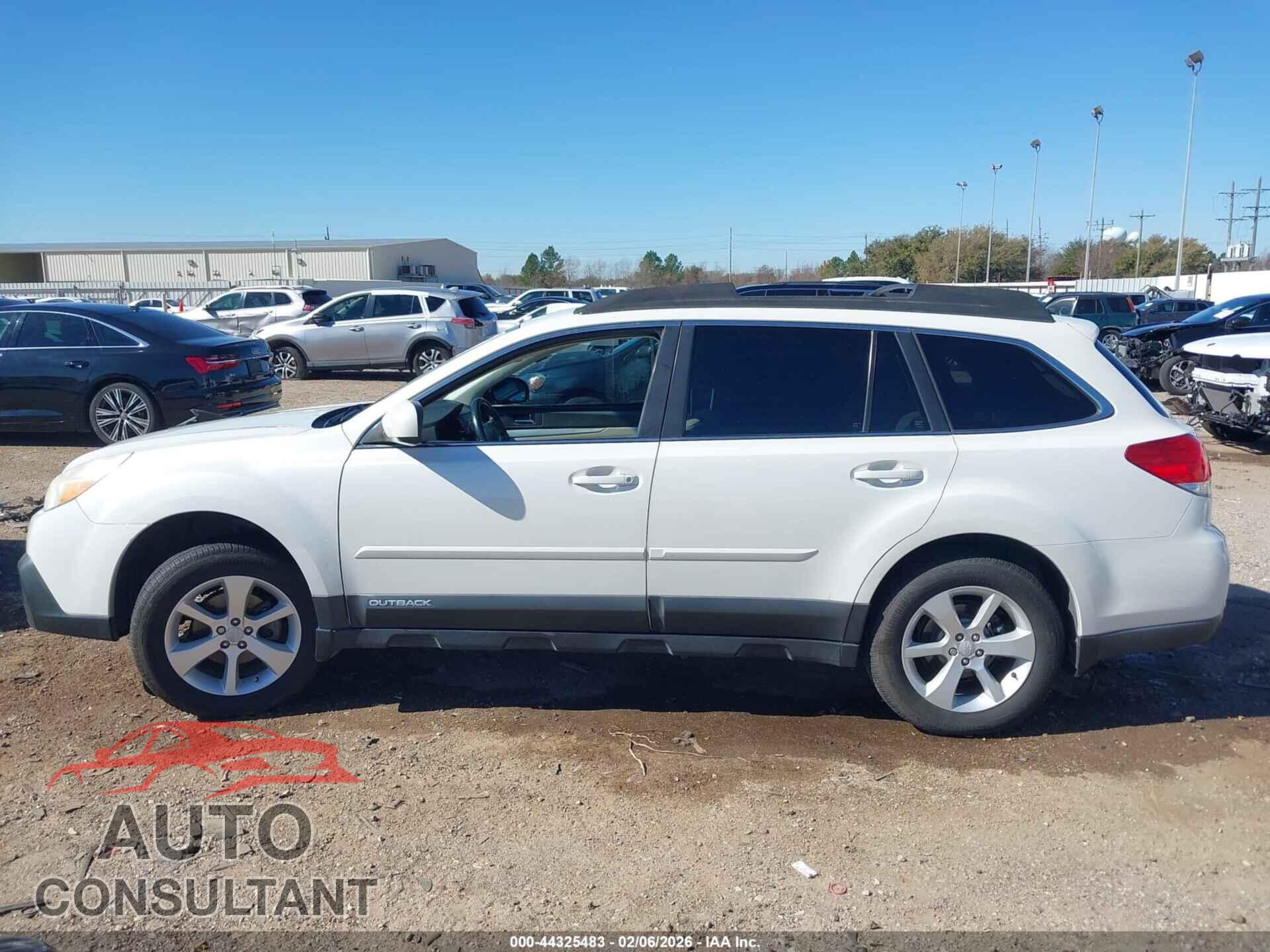 SUBARU OUTBACK 2013 - 4S4BRCHC0D3230538