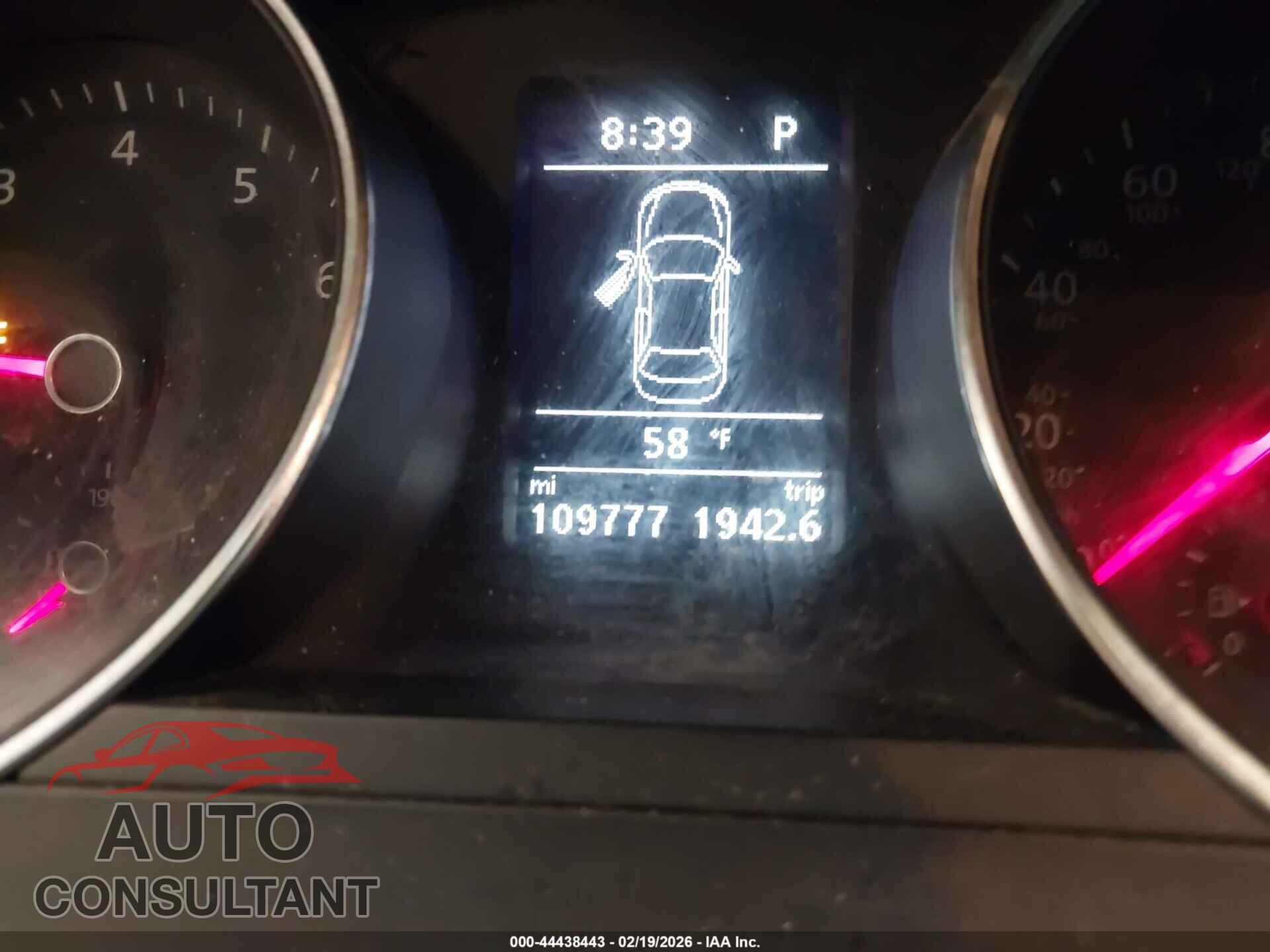 VOLKSWAGEN JETTA 2017 - 3VWDB7AJ9HM412385