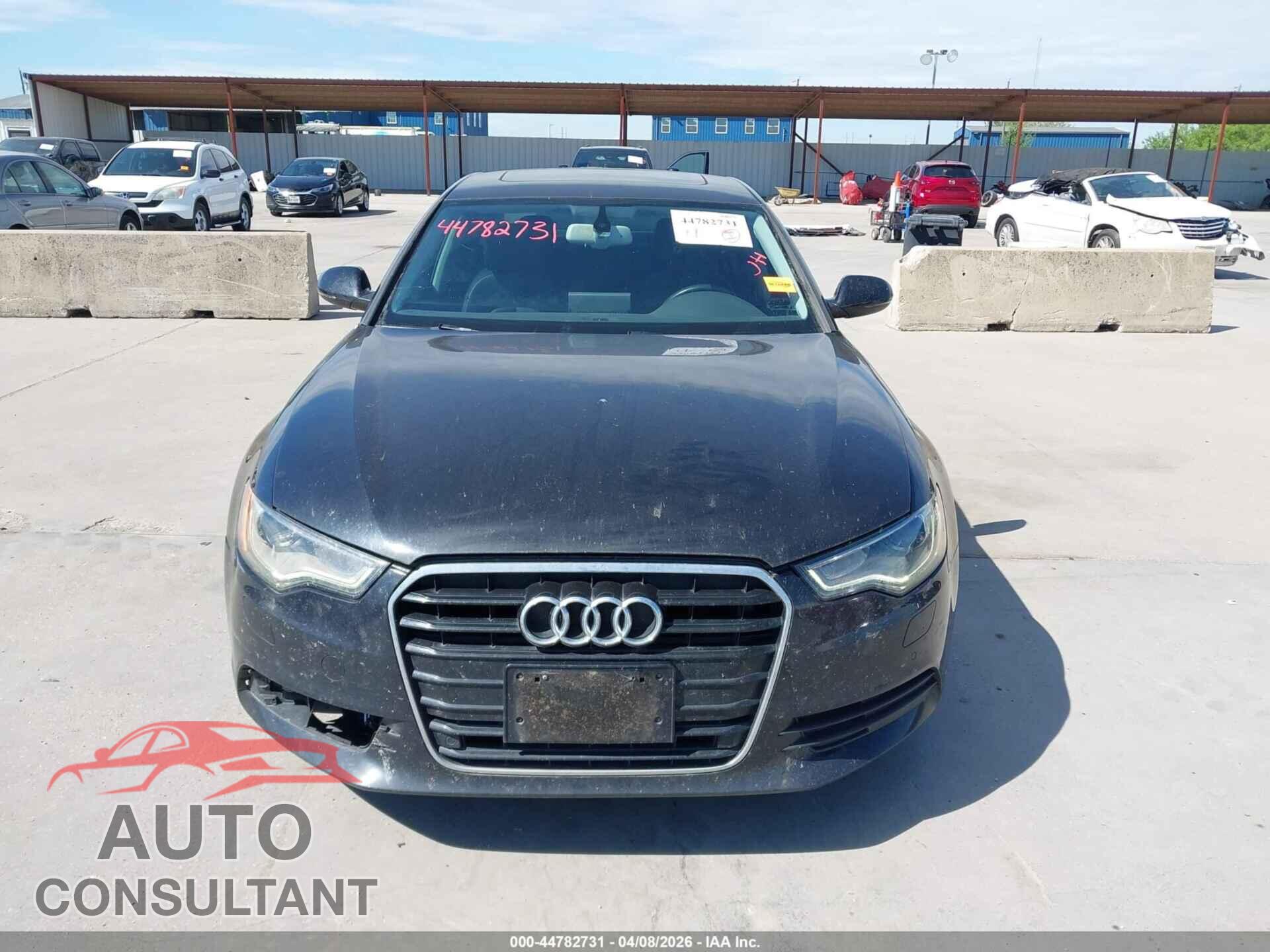 AUDI A6 2013 - WAUDFAFC8DN008621