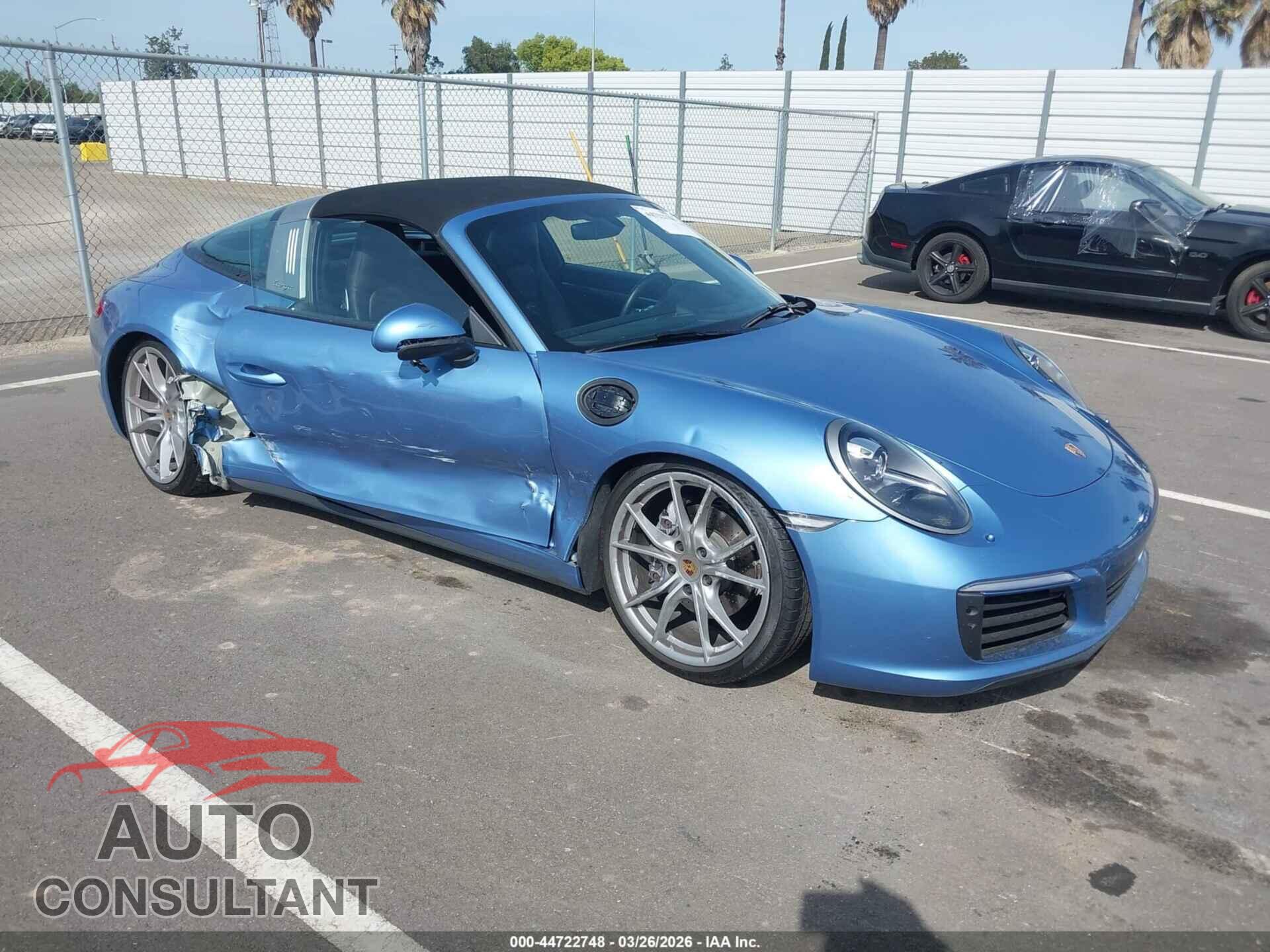 PORSCHE 911 2017 - WP0BA2A92HS132224