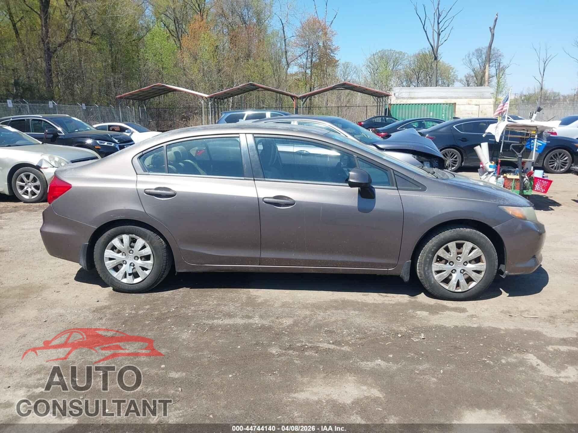 HONDA CIVIC 2012 - 2HGFB2F56CH561047