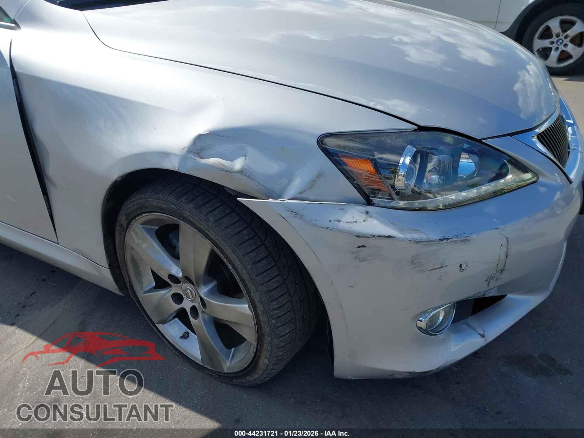 LEXUS IS 250C 2011 - JTHFF2C29B2516624