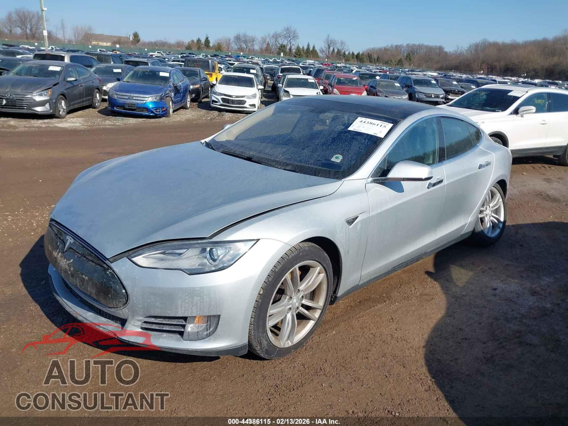 TESLA MODEL S 2013 - 5YJSA1AG8DFP13291