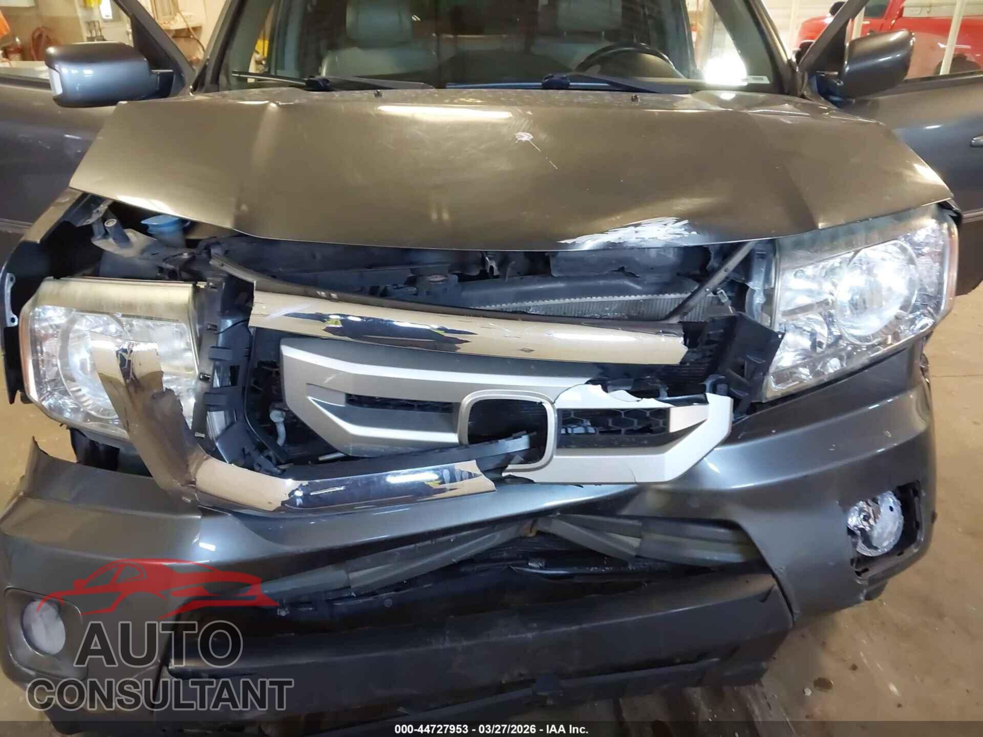 HONDA PILOT 2011 - 5FNYF4H99BB044224