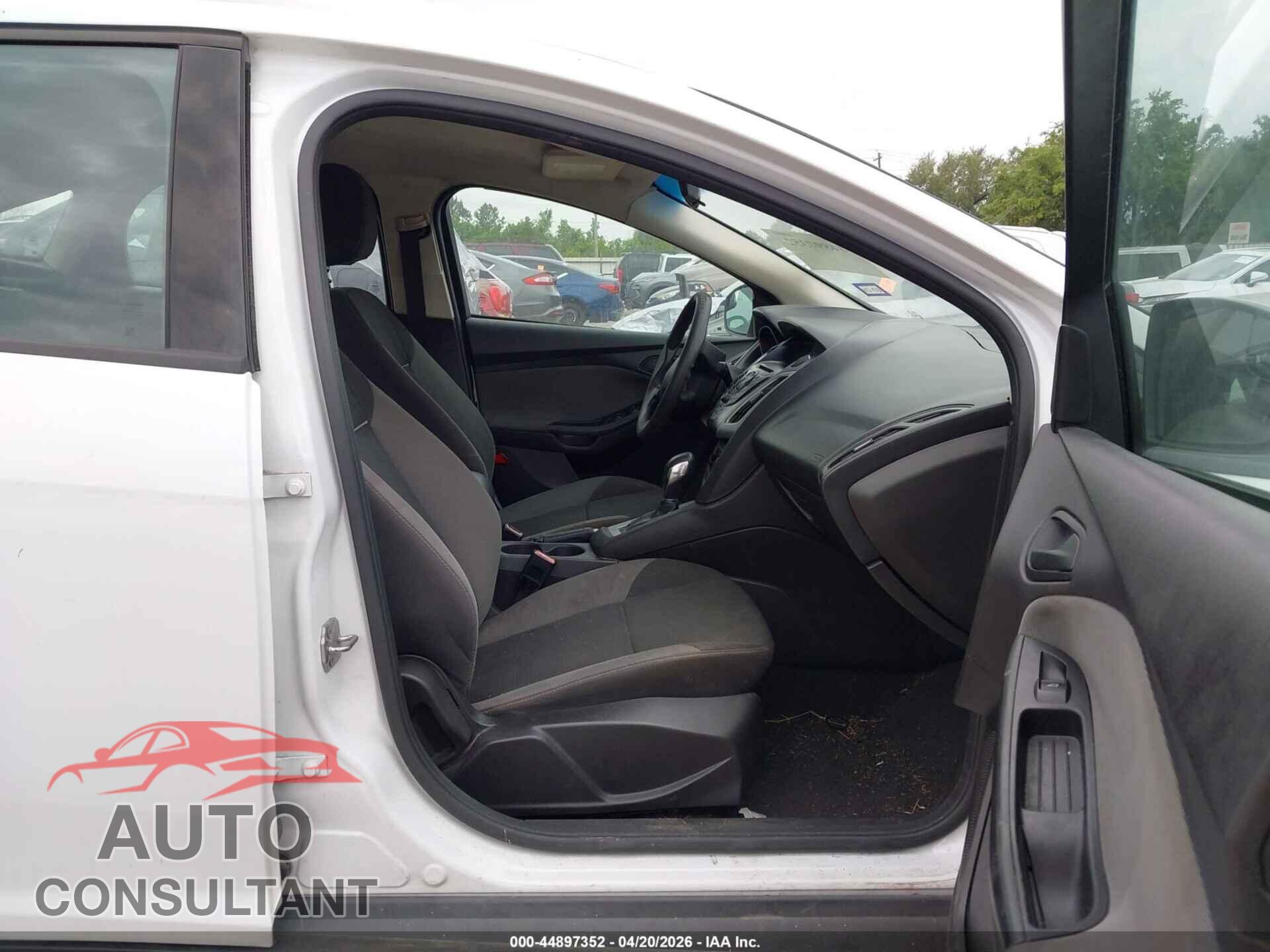 FORD FOCUS 2012 - 1FAHP3F26CL404874