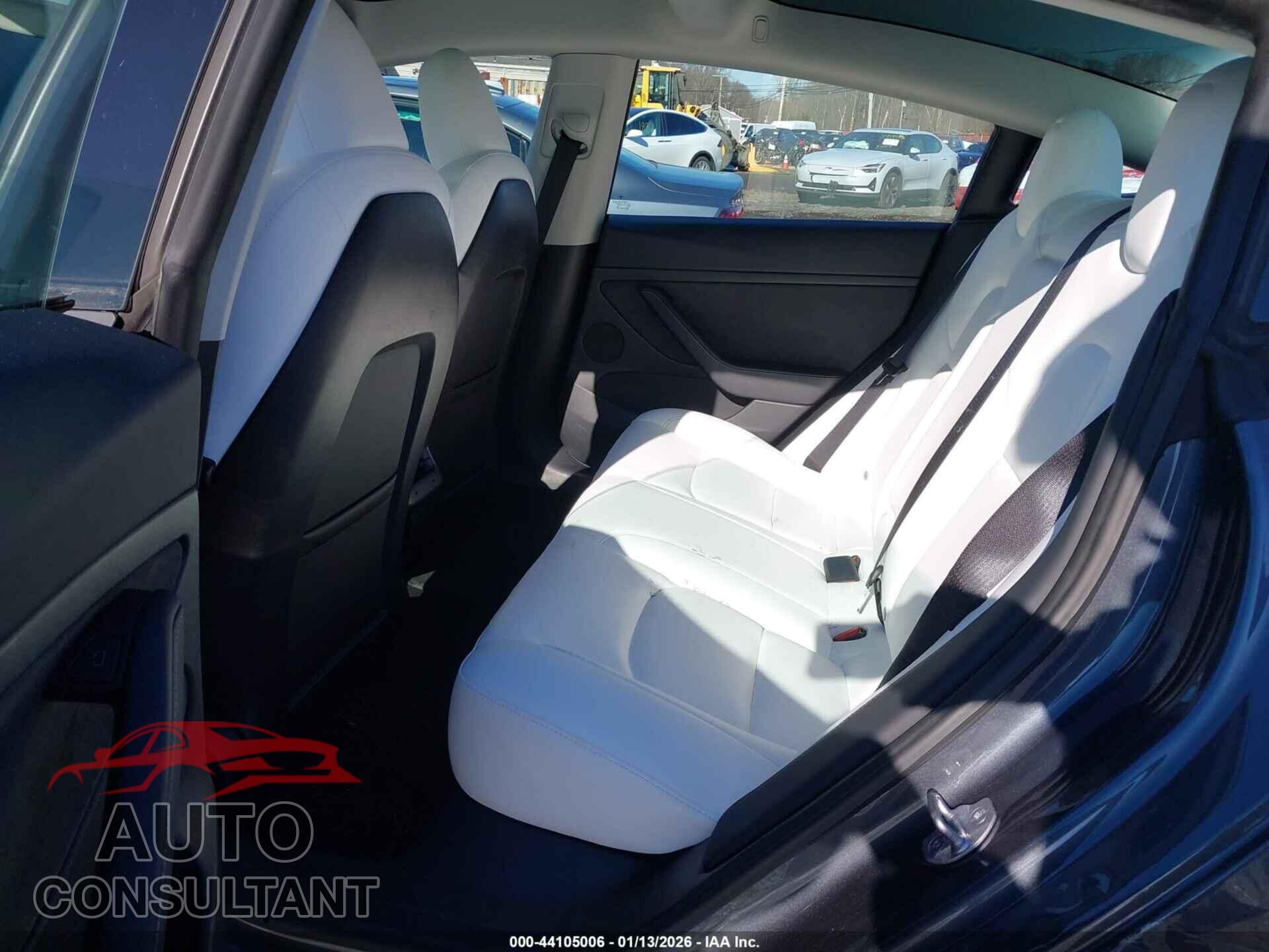 TESLA MODEL 3 2023 - 5YJ3E1EA2PF643743