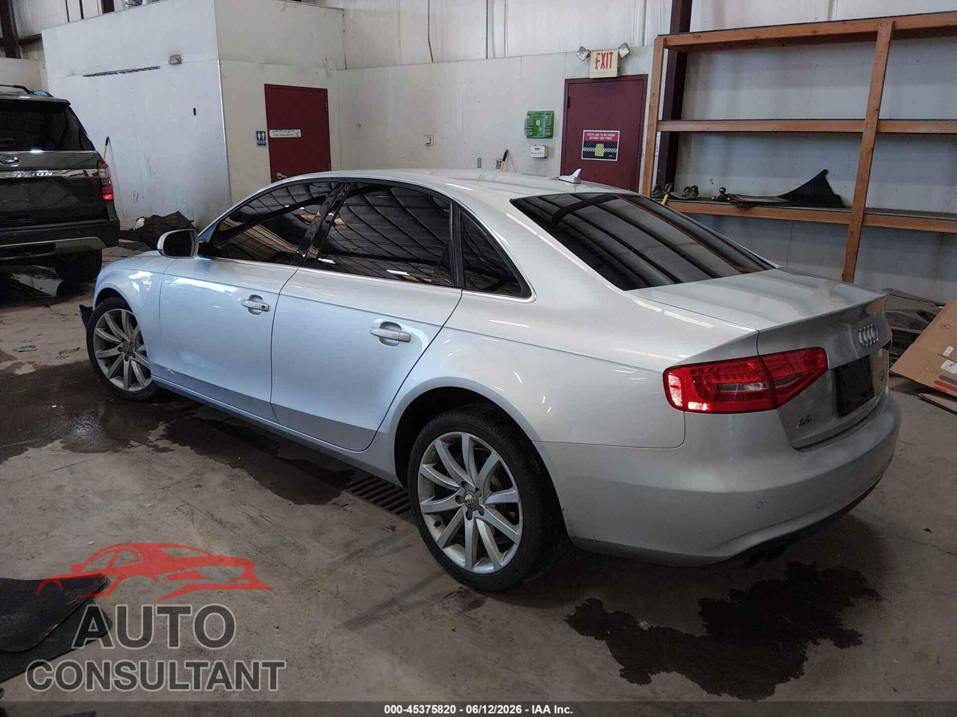 AUDI A4 2013 - WAUFFAFL2DN004430