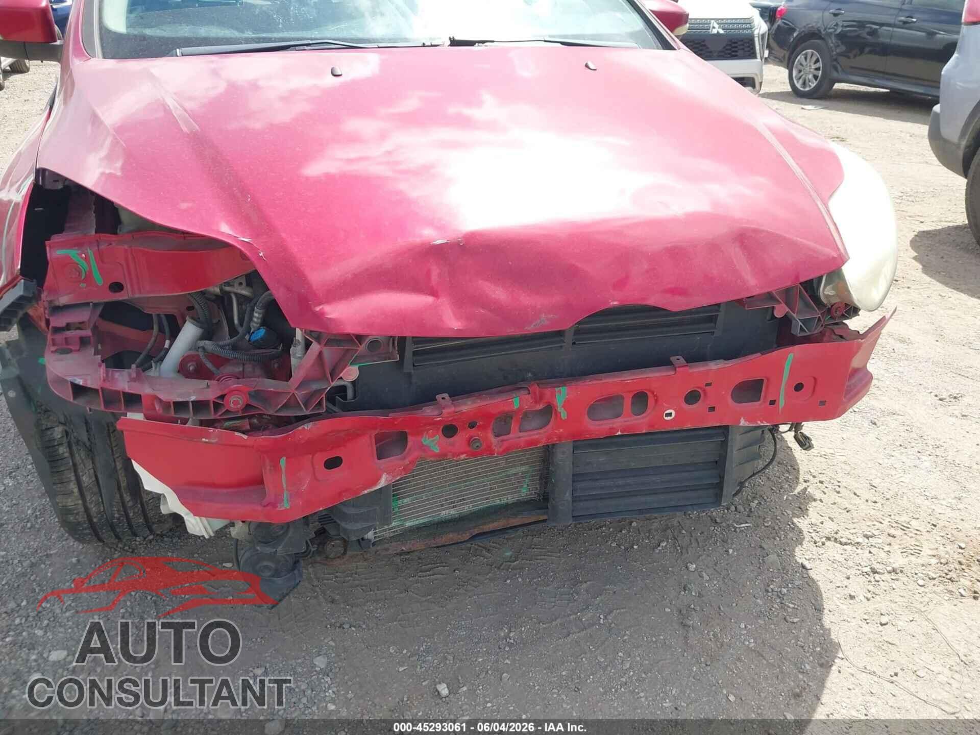 FORD FOCUS 2012 - 1FAHP3K21CL229181