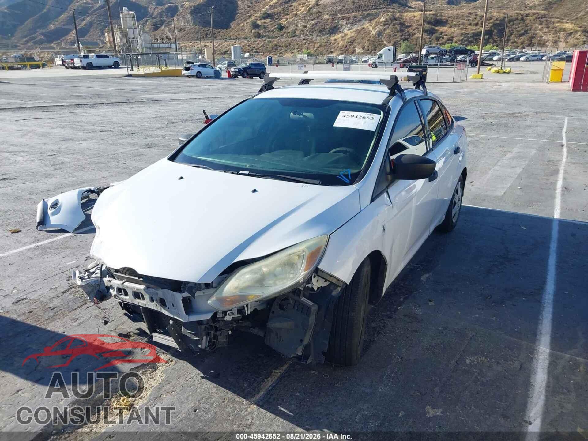 FORD FOCUS 2014 - 1FADP3E20EL462658