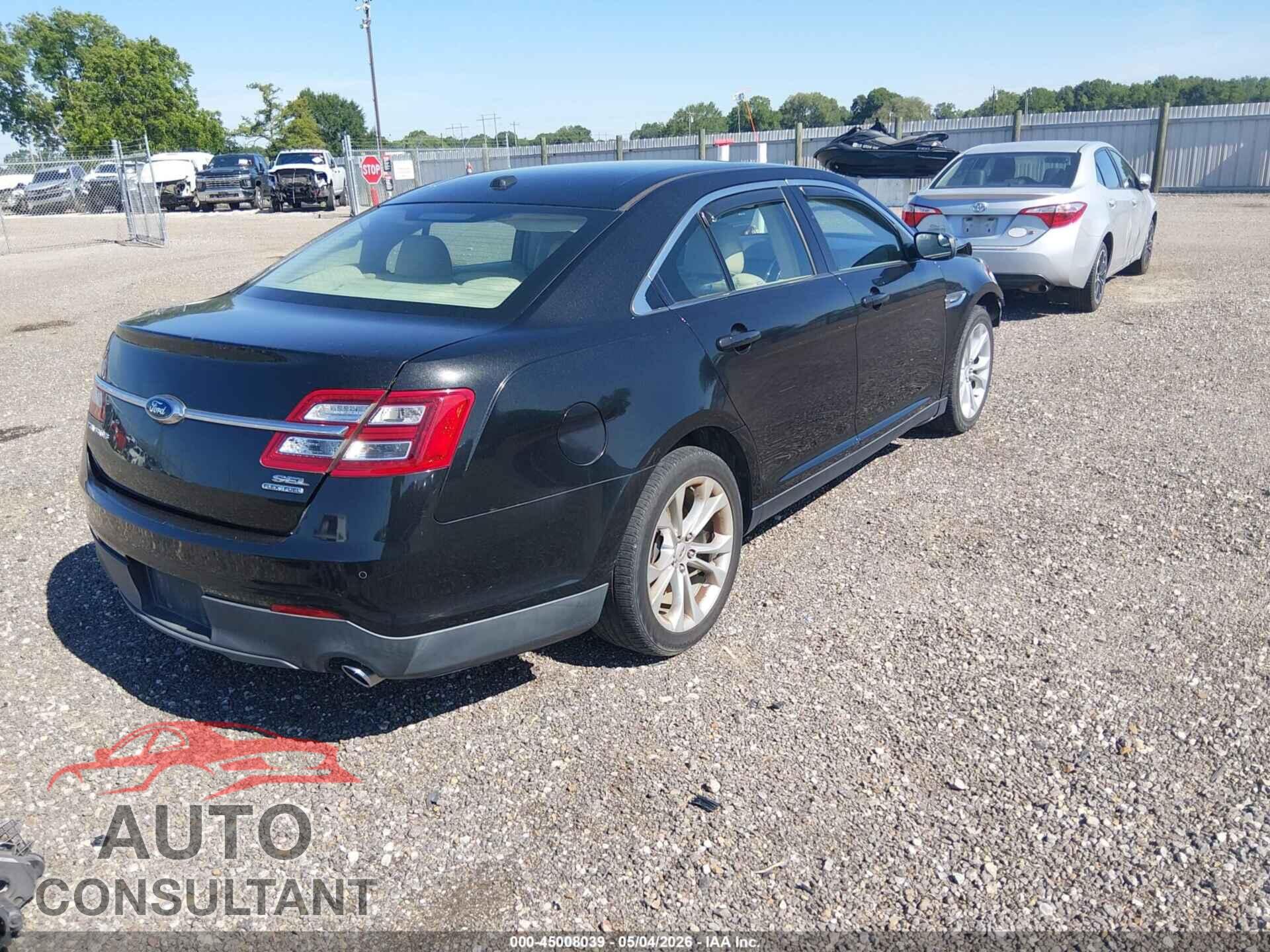 FORD TAURUS 2013 - 1FAHP2E82DG166015