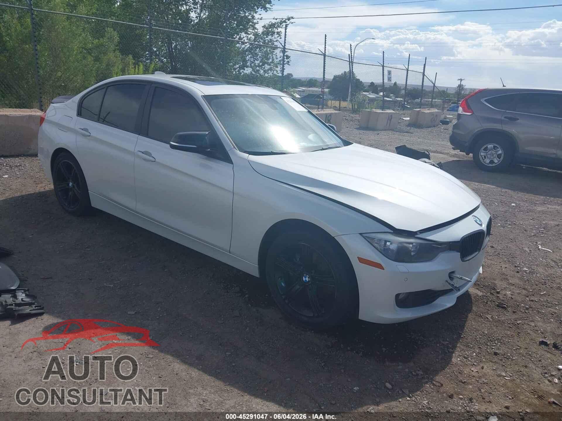 BMW 328I 2013 - WBA3B3C52DF542670