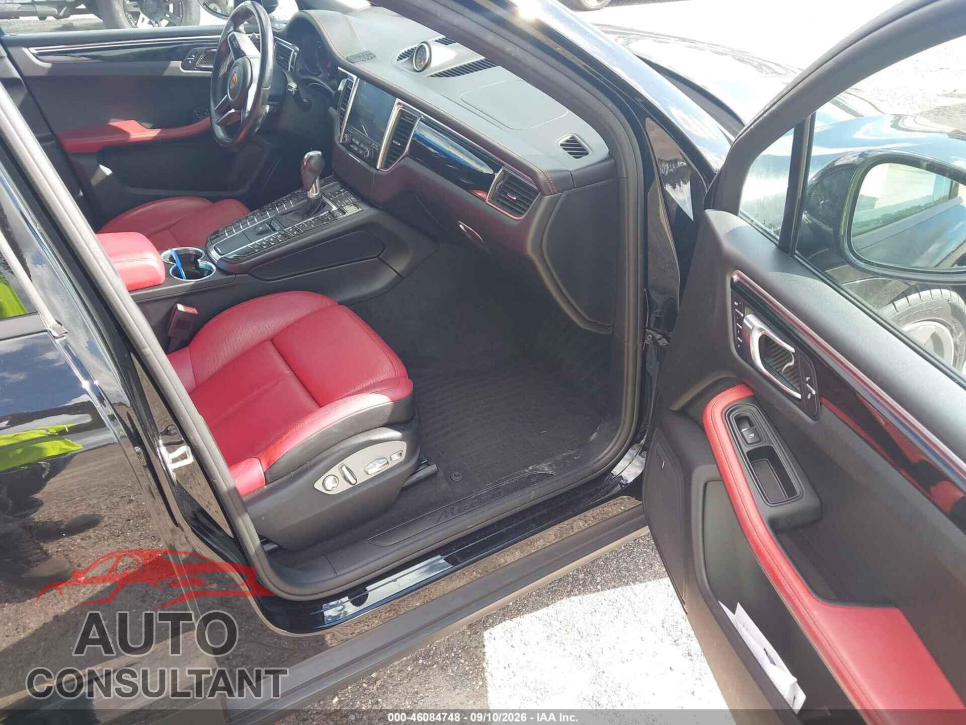 PORSCHE MACAN 2018 - WP1AA2A58JLB13782