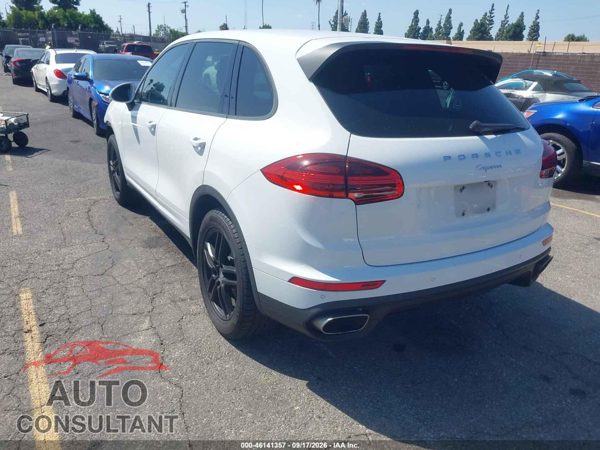 PORSCHE CAYENNE 2016 - WP1AA2A29GLA04794