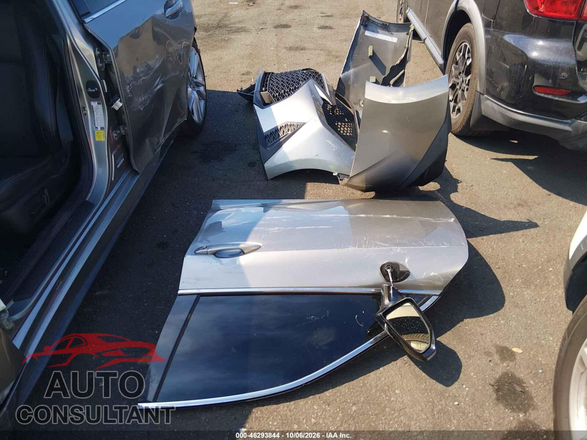LEXUS IS 300 2021 - JTHCA1D25M5116474