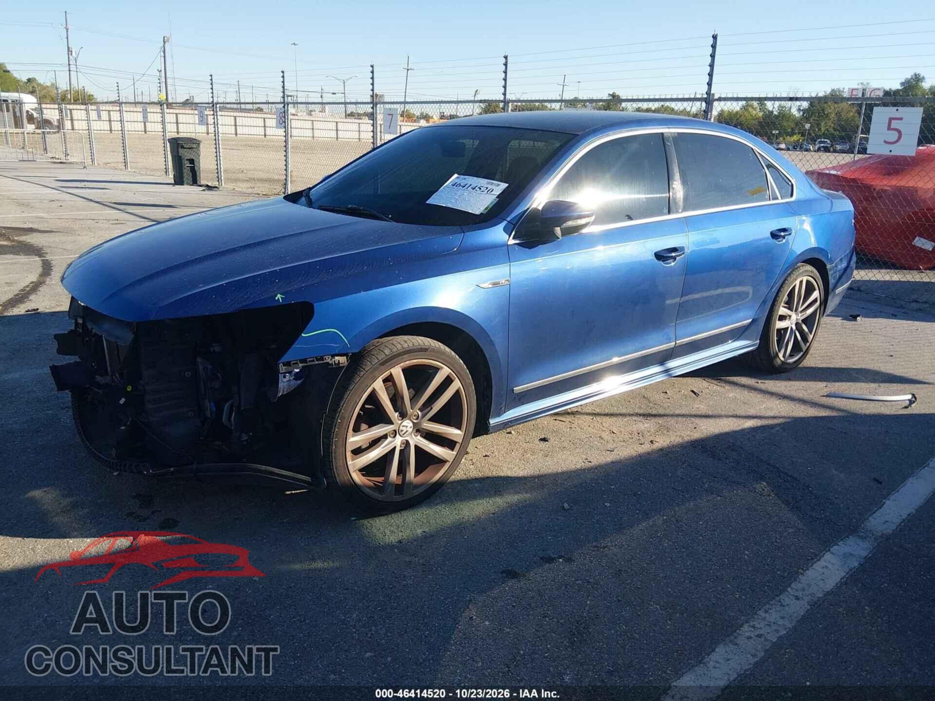 VOLKSWAGEN PASSAT 2017 - 1VWDT7A32HC037519