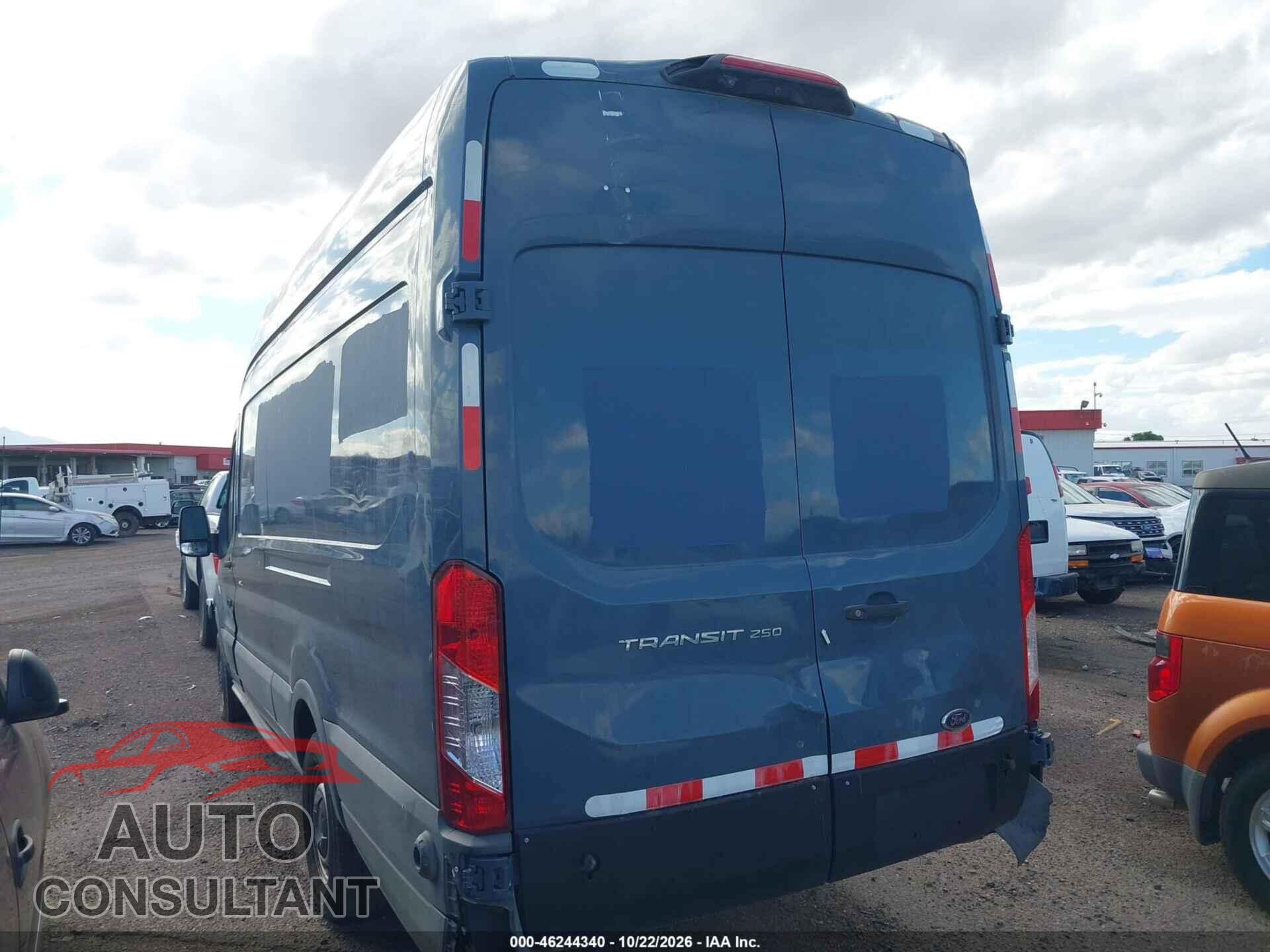 FORD TRANSIT-250 2019 - 1FTYR3XM0KKB50779