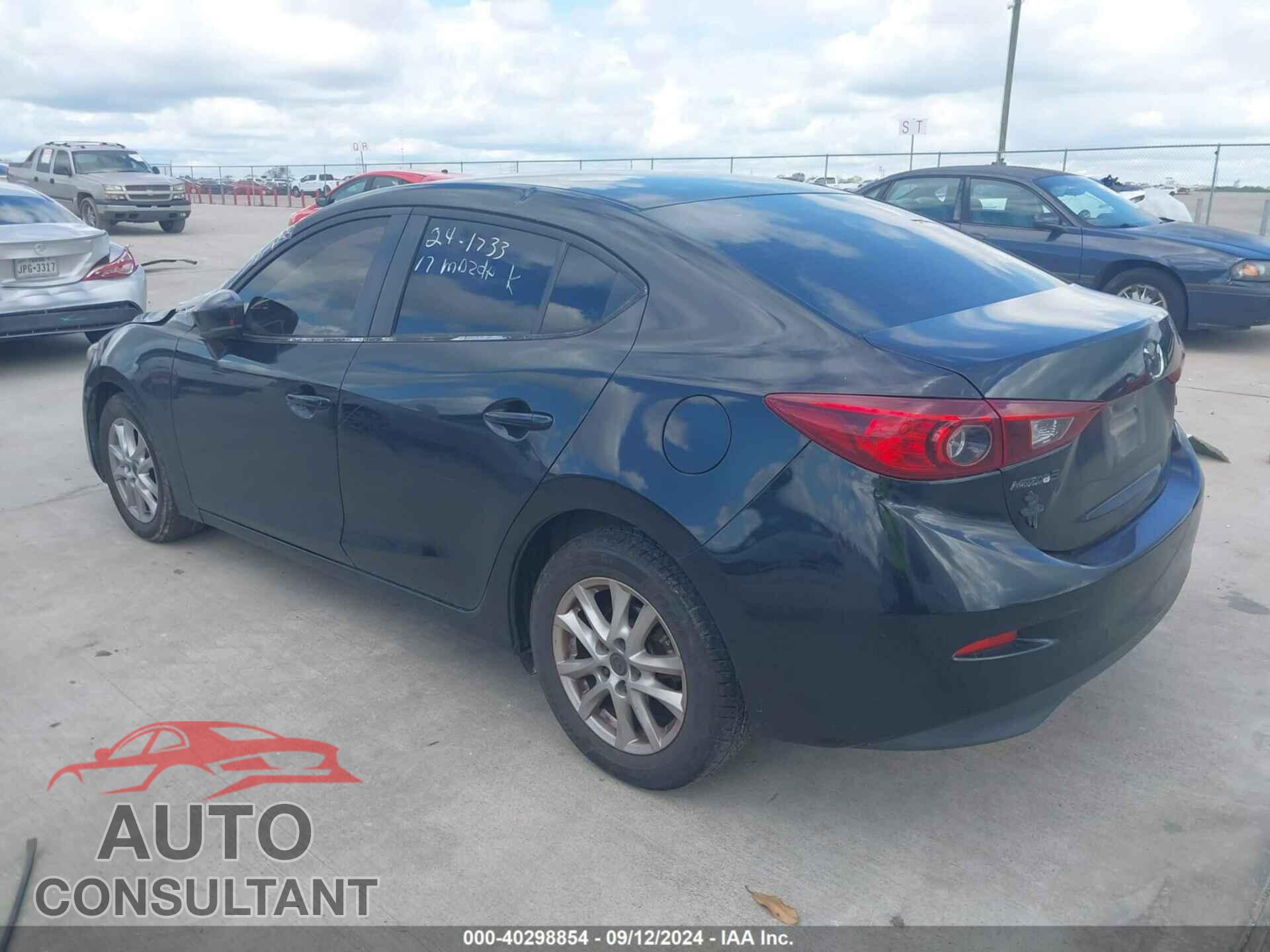 MAZDA MAZDA3 2017 - 3MZBN1U73HM120761