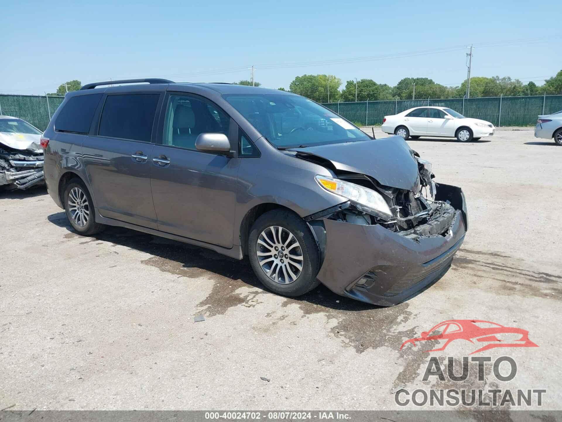 TOYOTA SIENNA 2018 - 5TDYZ3DCXJS944885