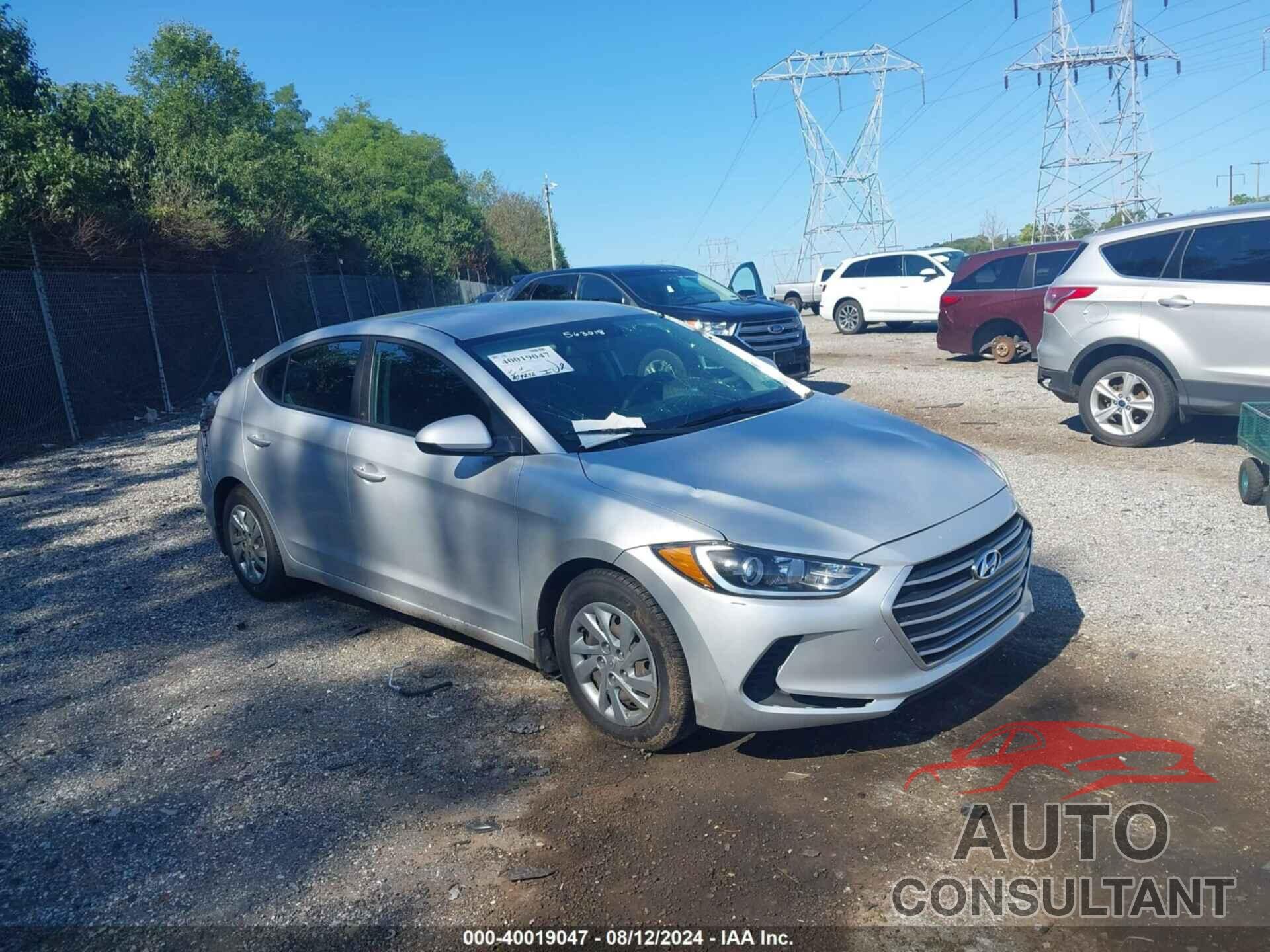 HYUNDAI ELANTRA 2018 - KMHD74LF1JU563018
