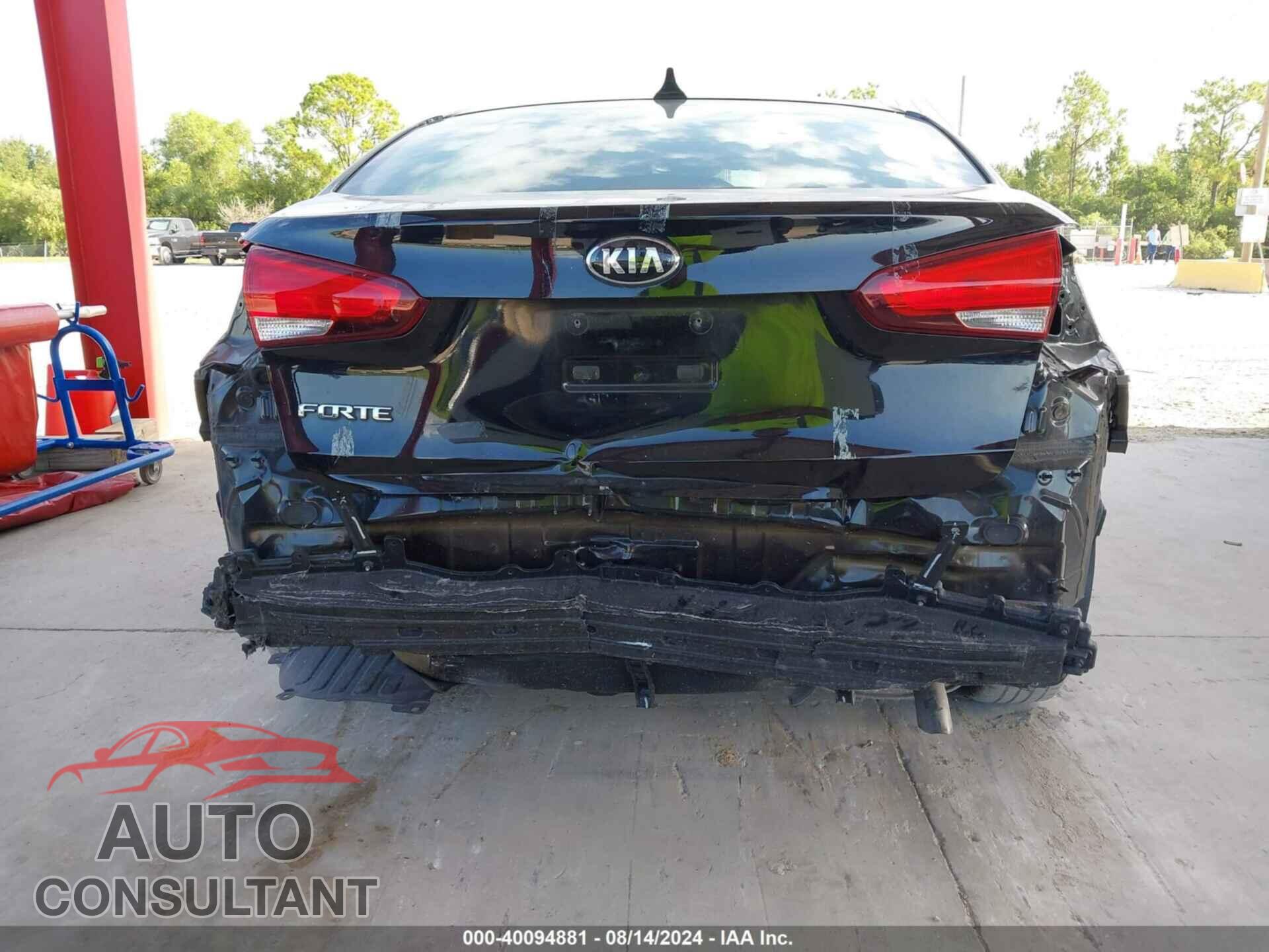 KIA FORTE 2017 - 3KPFK4A75HE138076