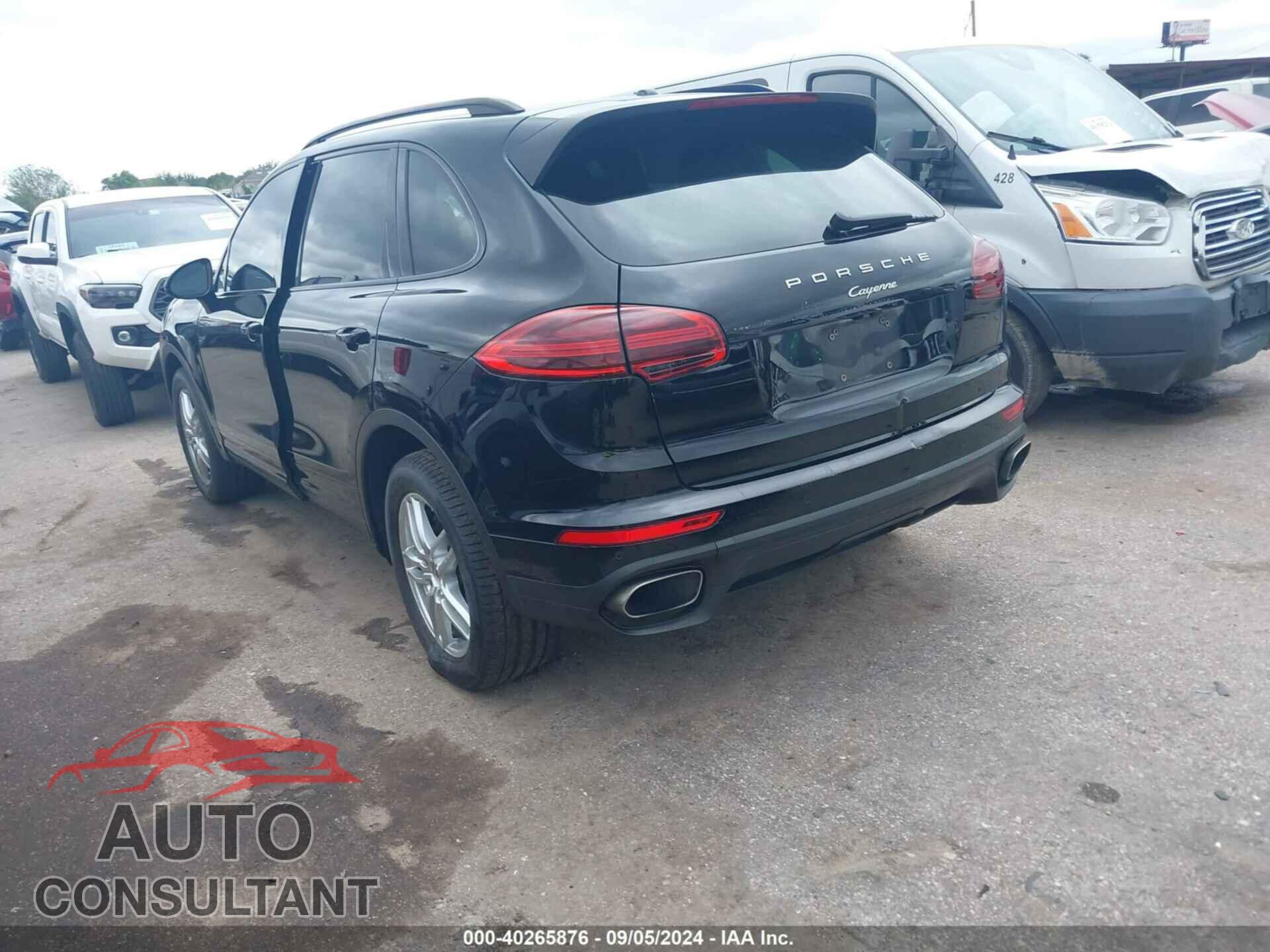 PORSCHE CAYENNE 2018 - WP1AA2A25JKA00612