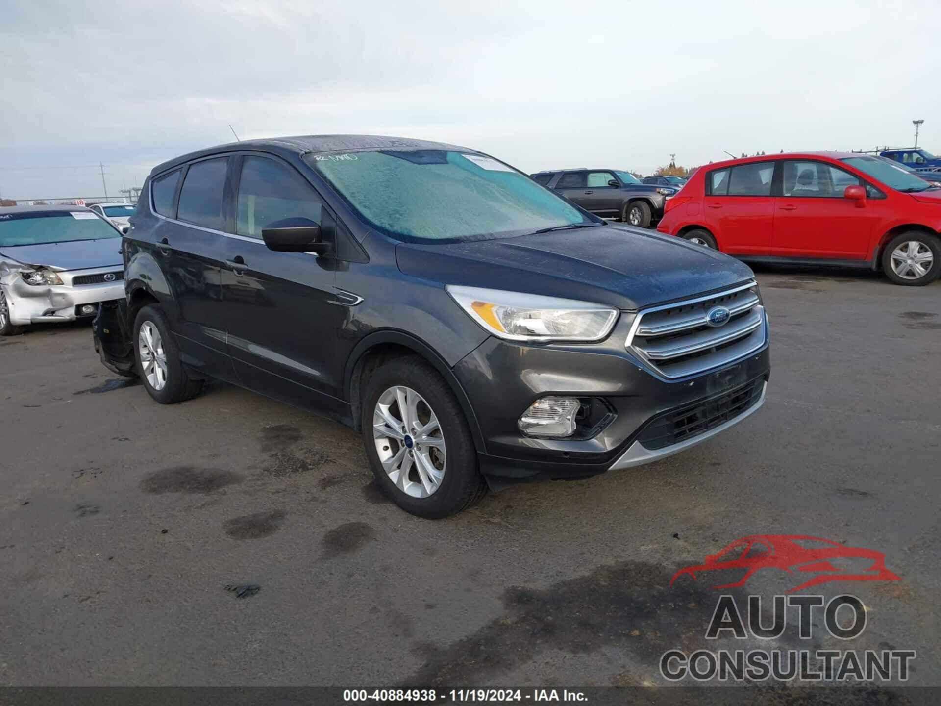 FORD ESCAPE 2017 - 1FMCU9GD7HUE24838