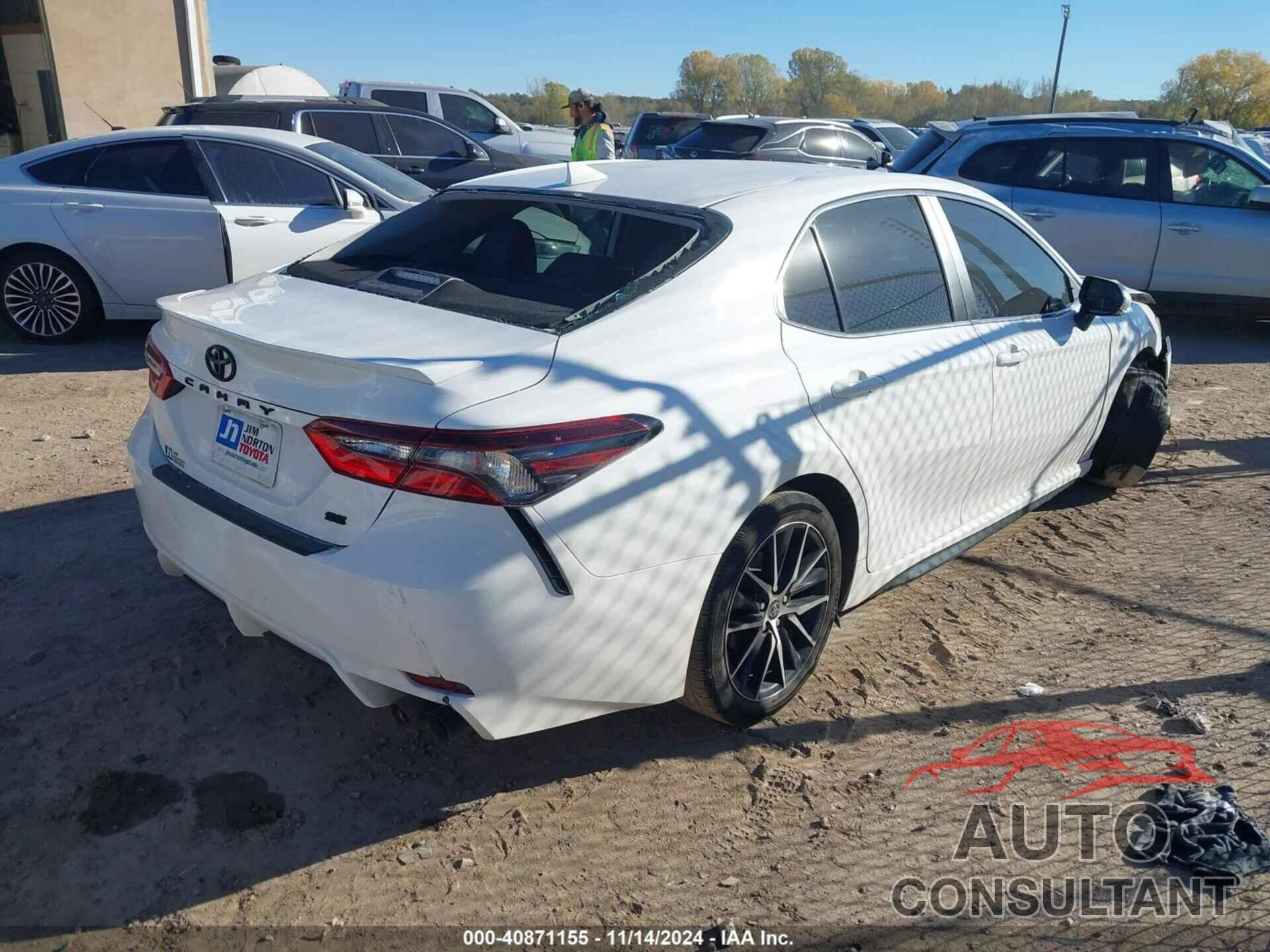 TOYOTA CAMRY 2022 - 4T1G11AK4NU662001