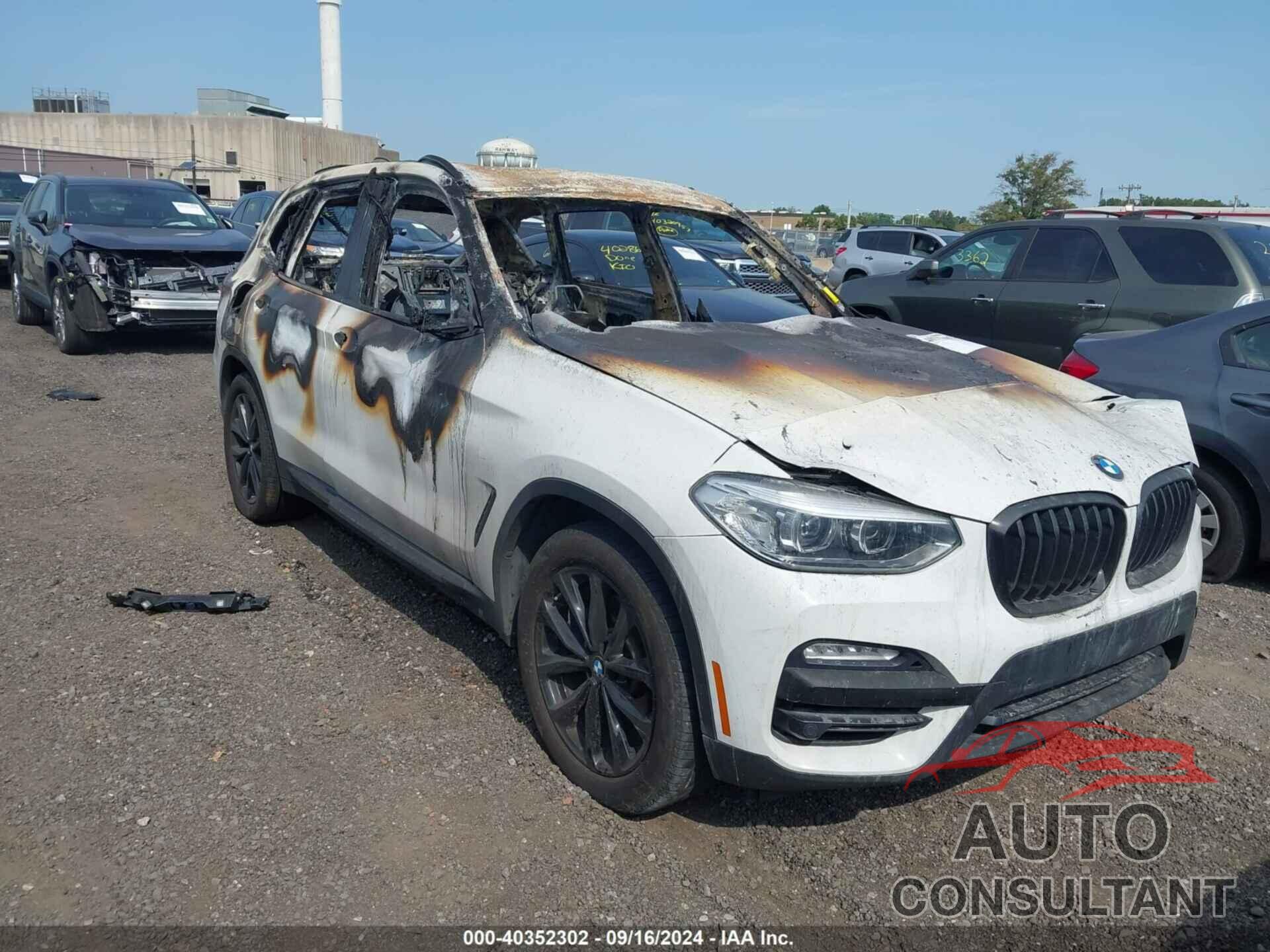 BMW X3 2018 - 5UXTR9C59JLD68578