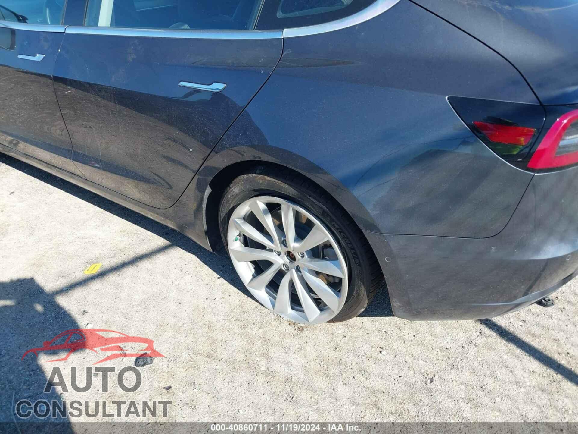 TESLA MODEL 3 2018 - 5YJ3E1EA6JF020066